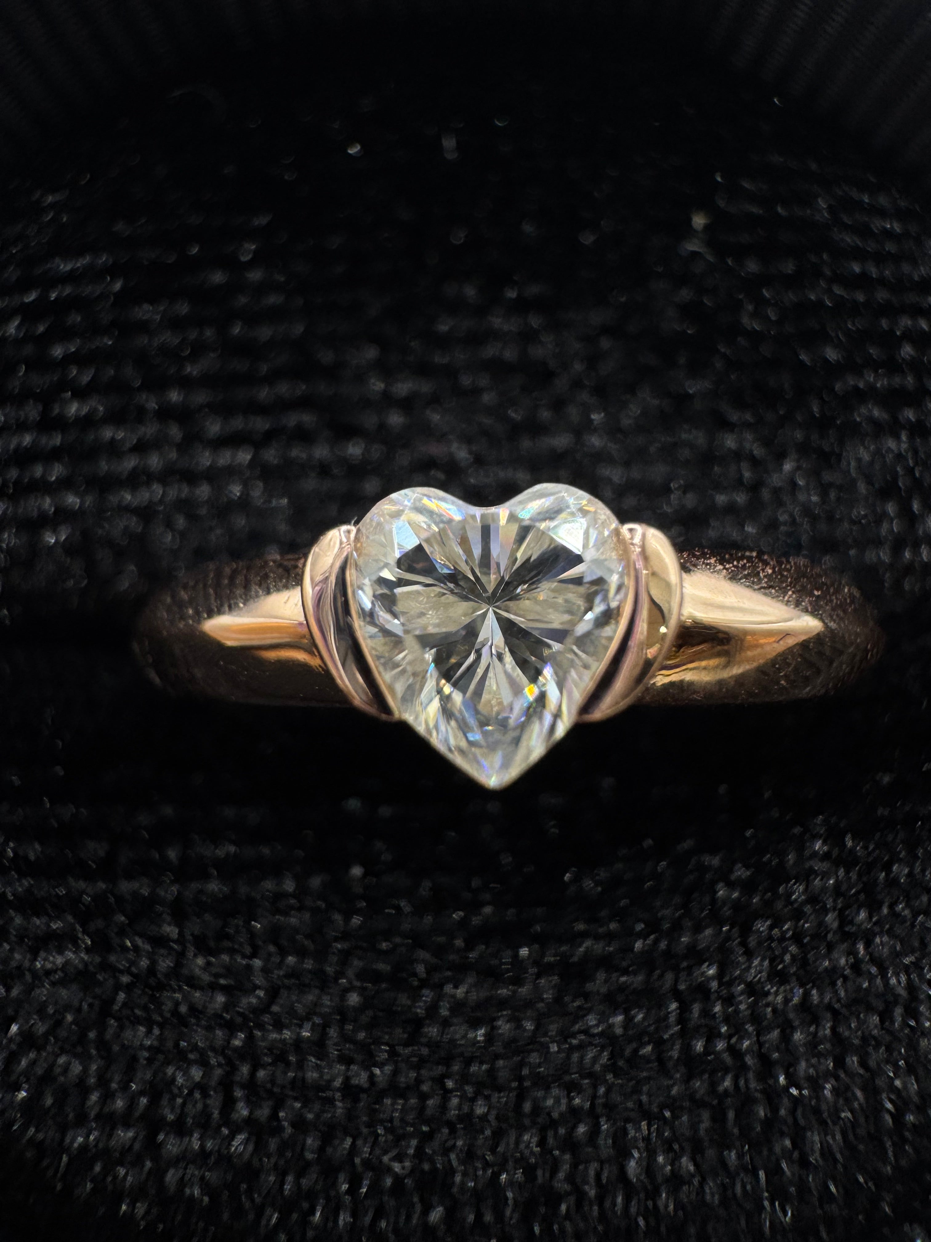Anillo rose gold corazón