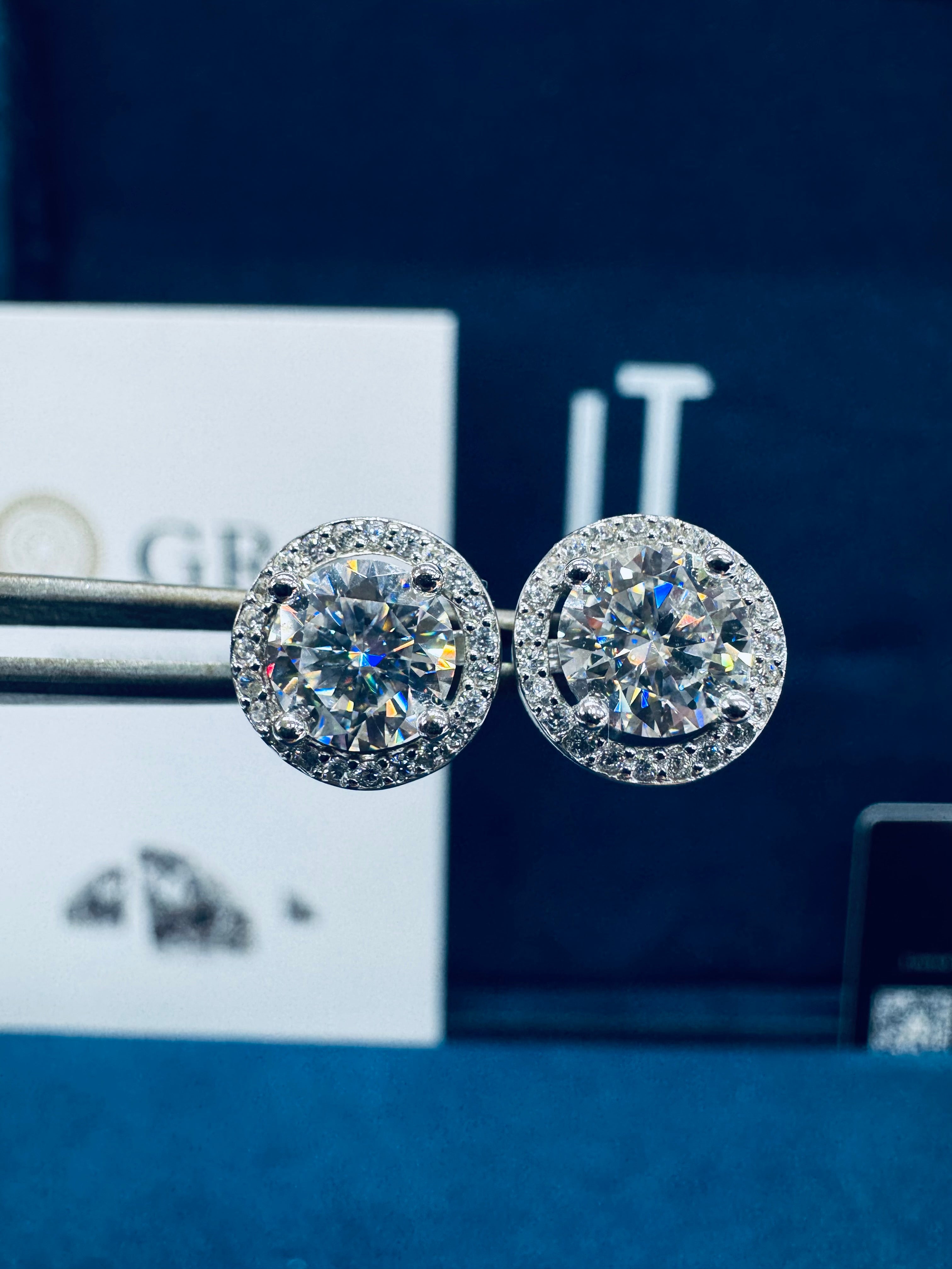 Aretes halo moissanita