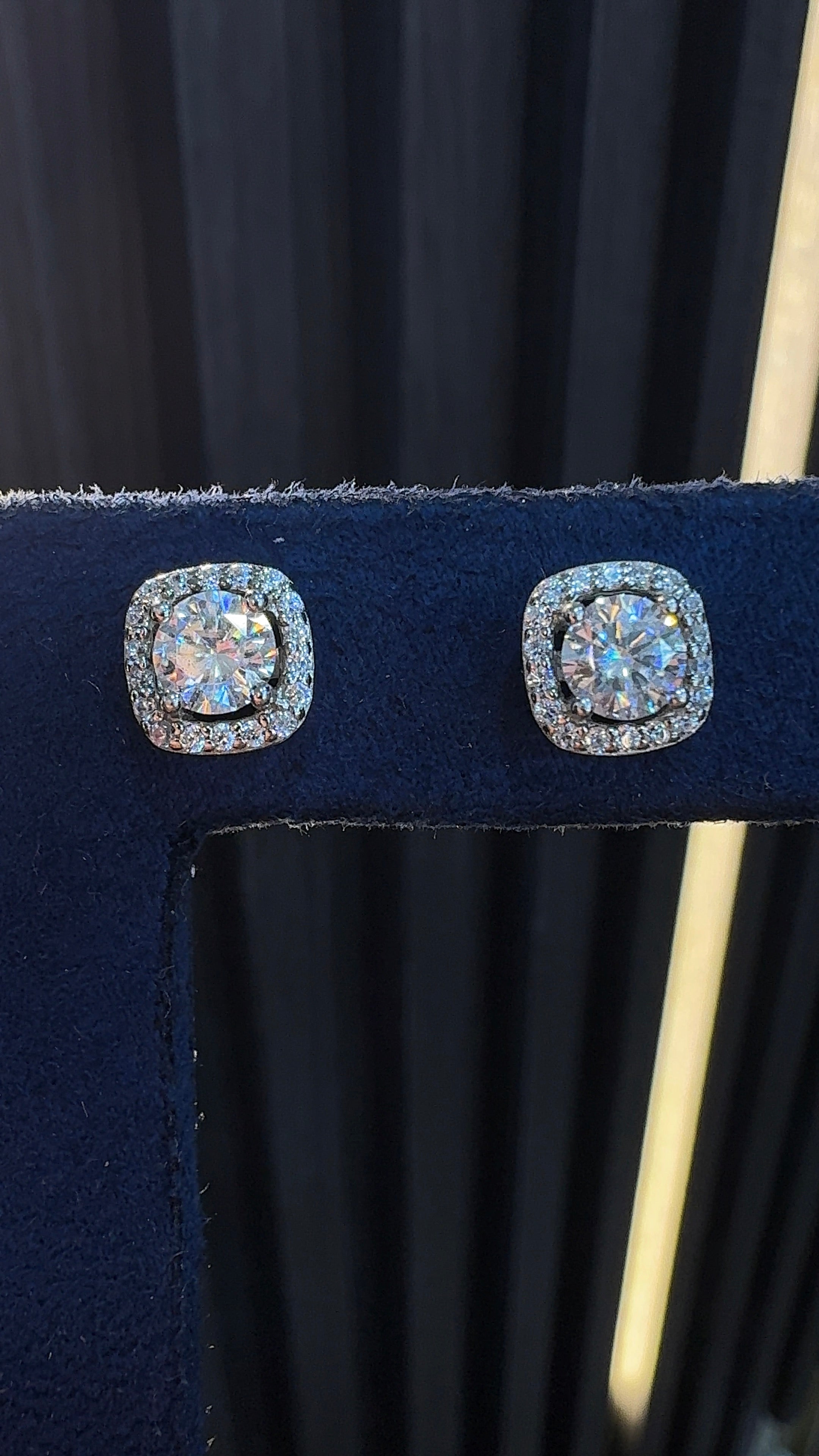 Moissanite square earring