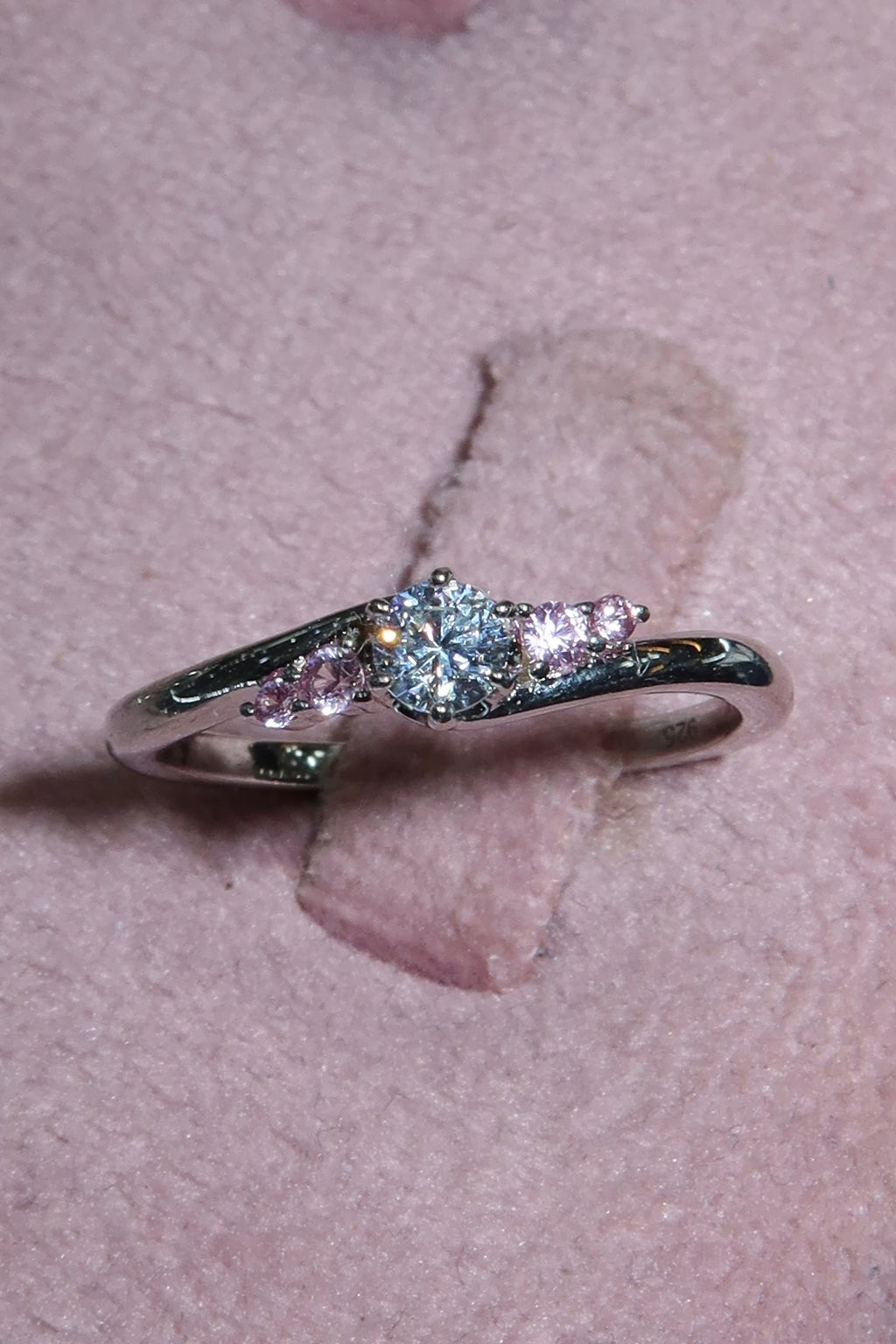 Anillo solitario flair rosa