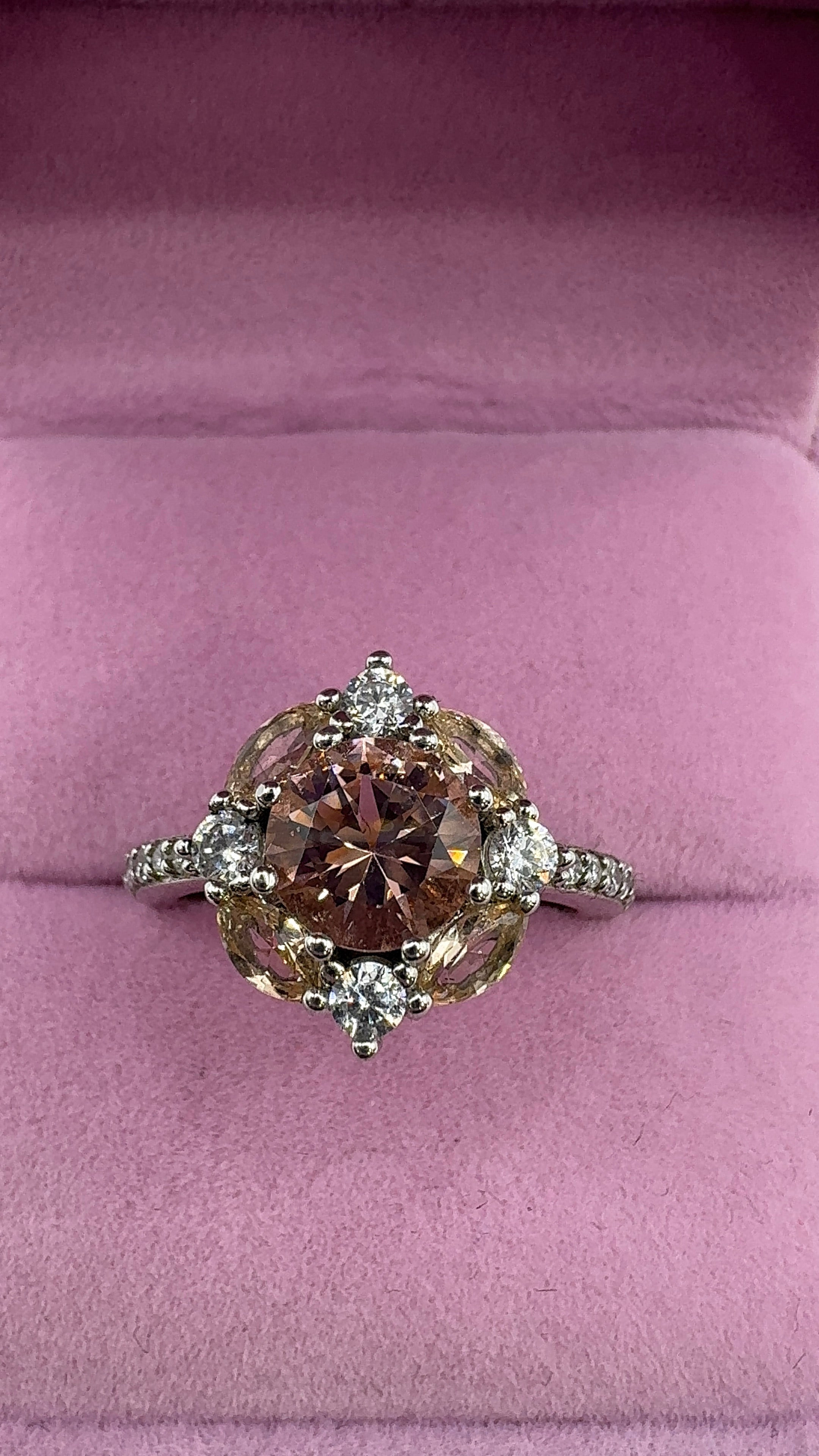 Duchess ring