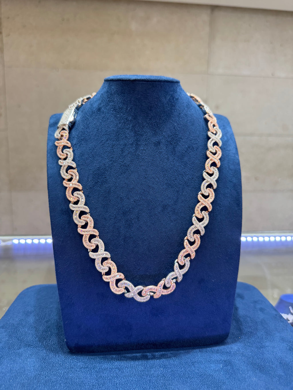 Cadena infinity baguette bitono