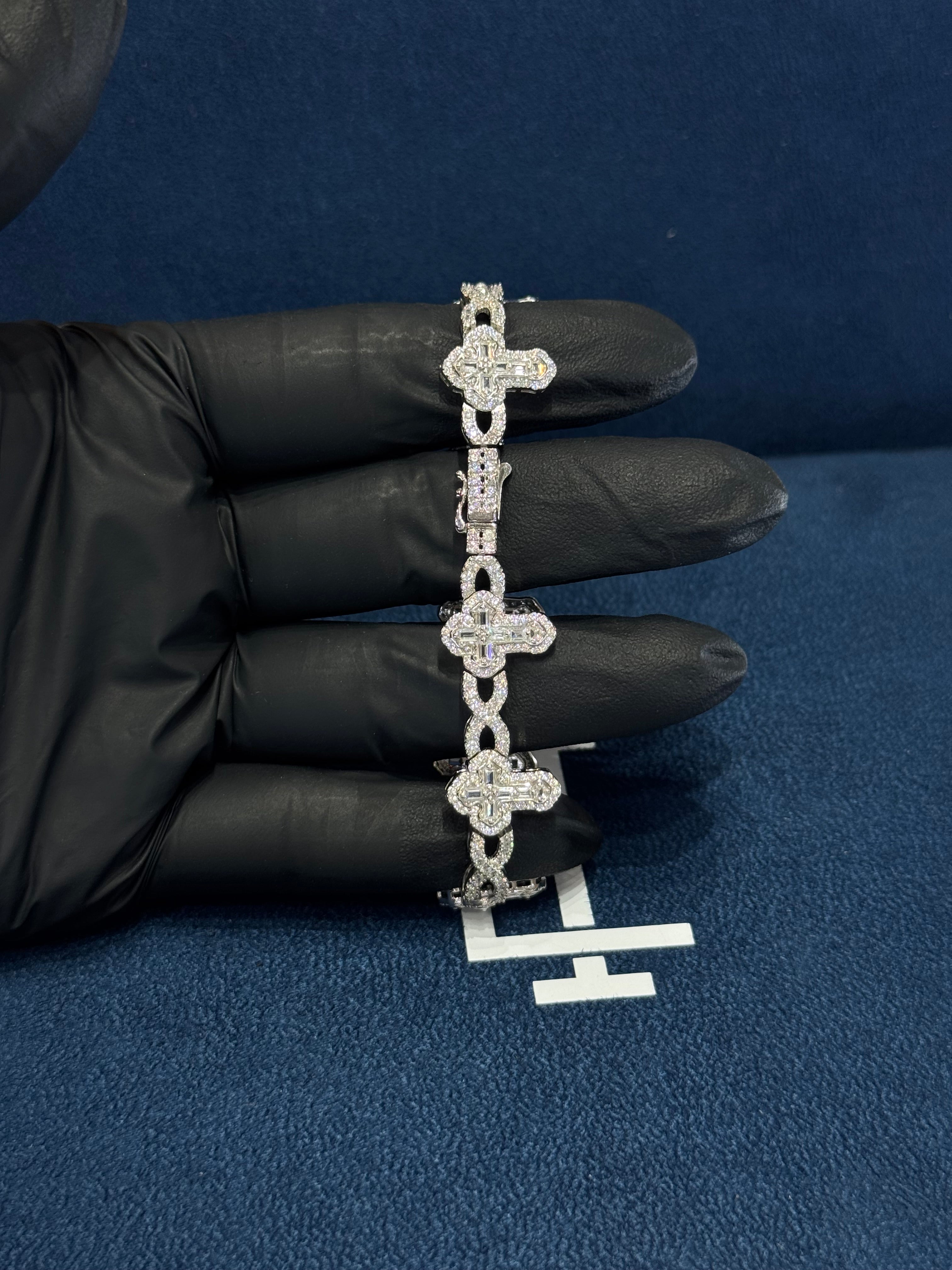 Esclava cruz infinity baguette