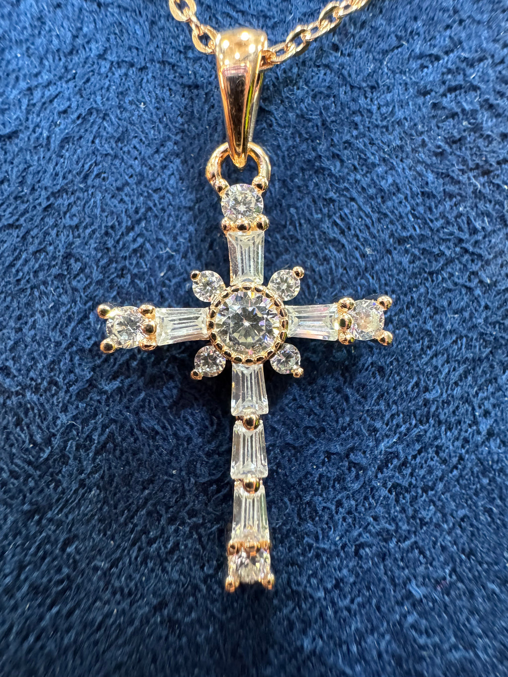 Rosegold cross