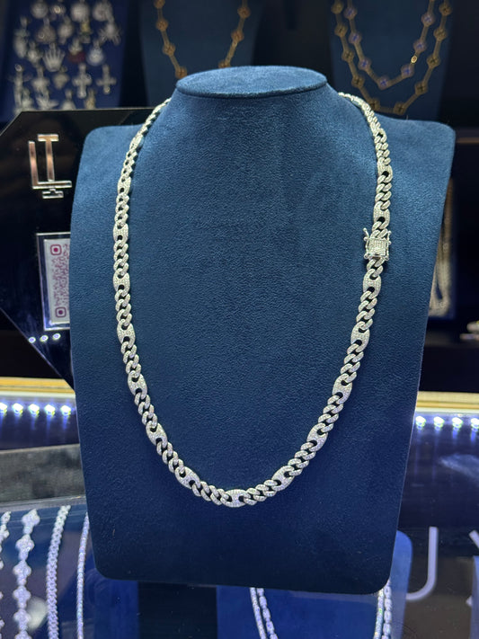 Cadena Gucci delgada