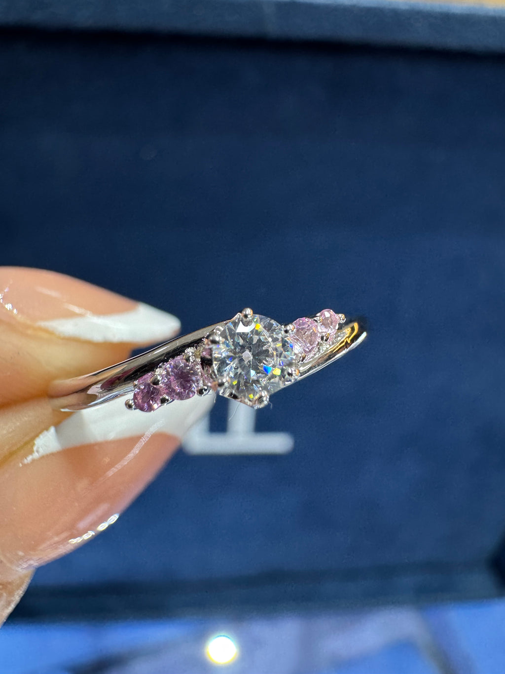 Anillo solitario flair rosa