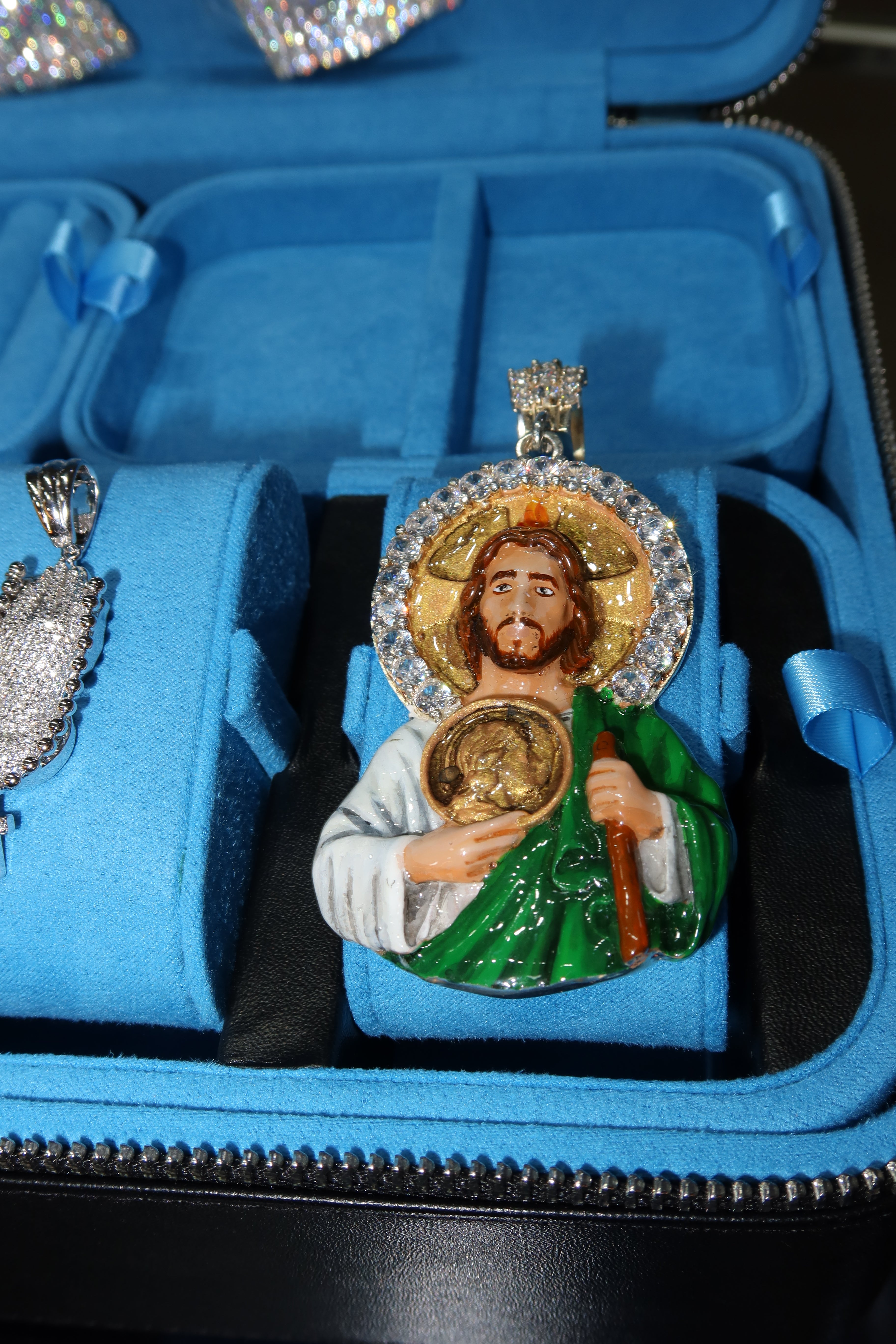 Dije San Judas esmaltados