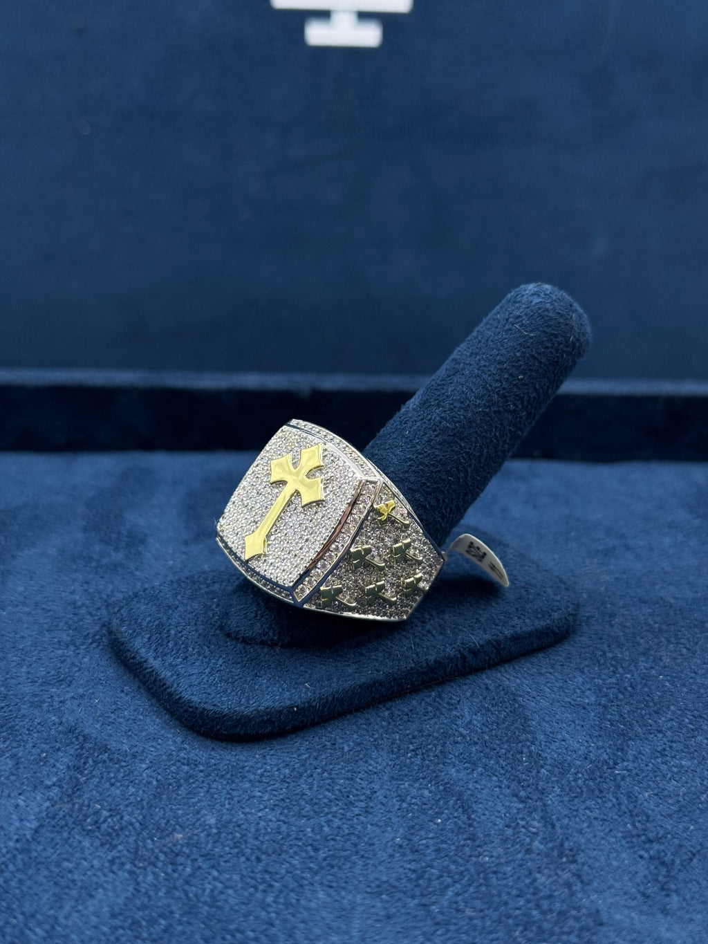 Anillo cruz