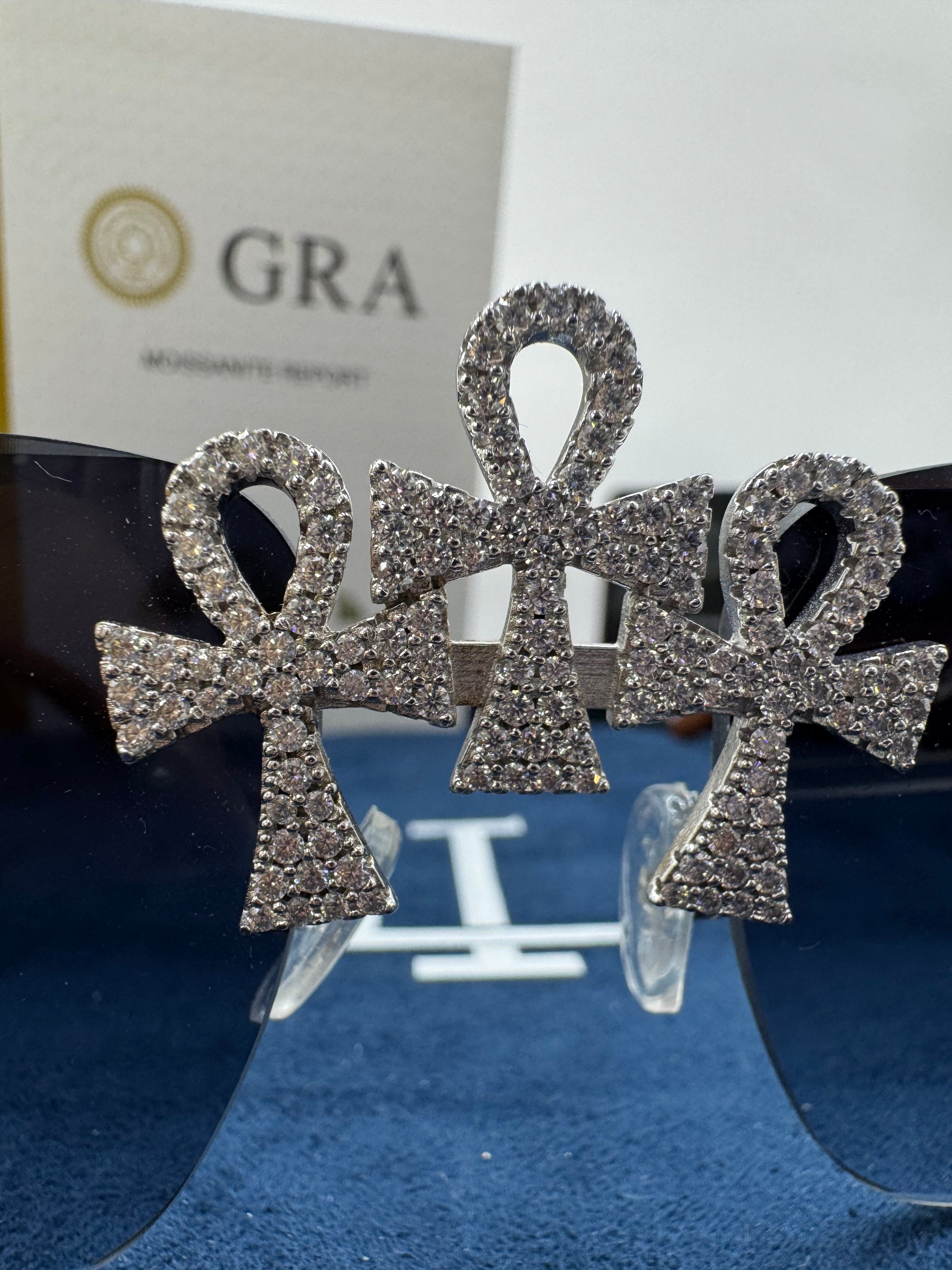 Lentes negros cruz egipcia