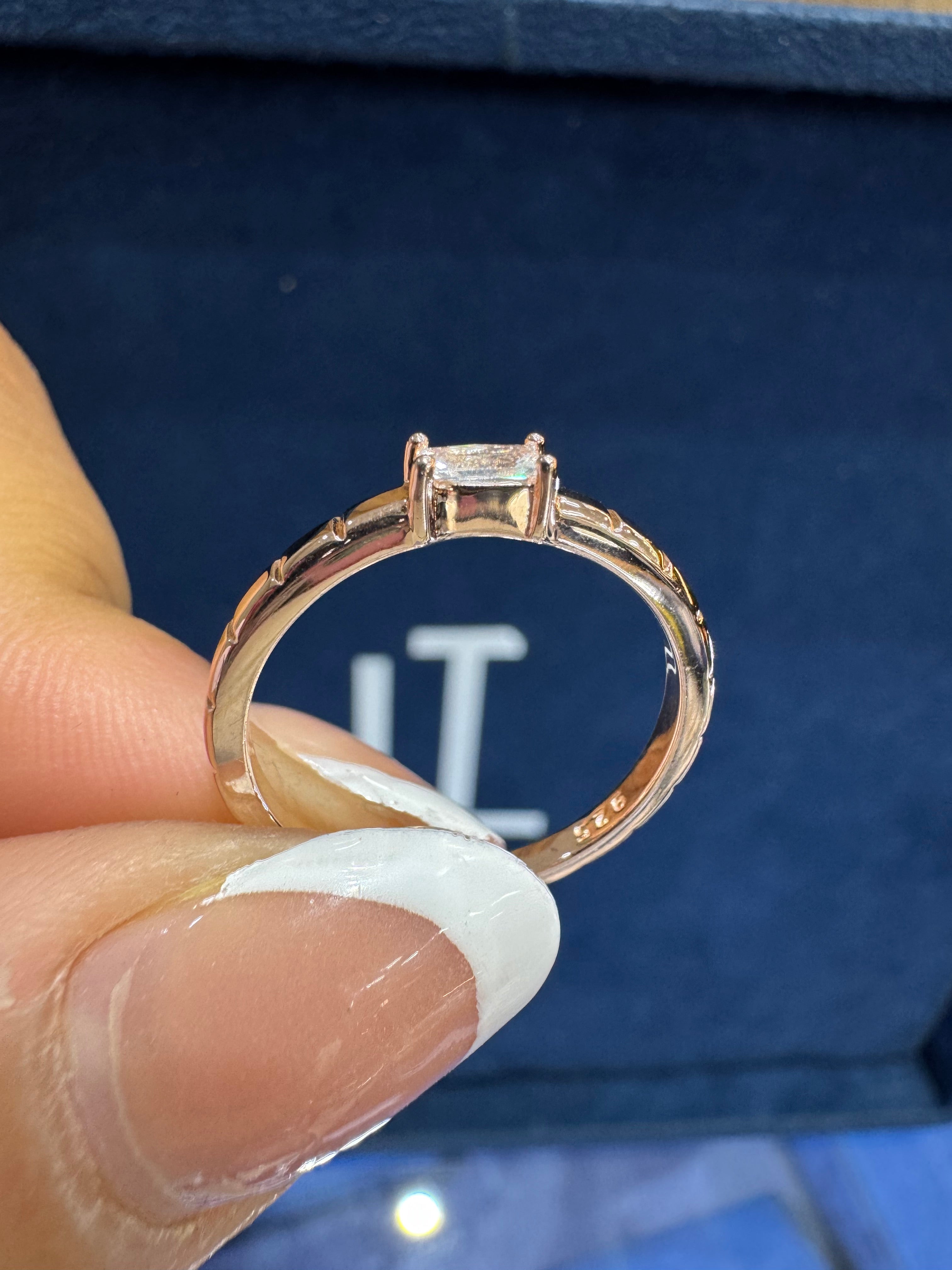 Anillo baguette rosegold