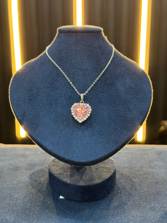 Collar corazón rosa