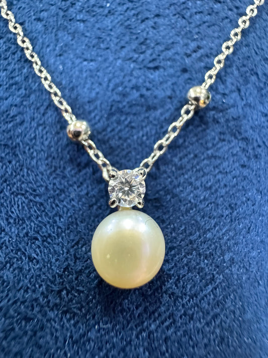 Collar perla moissanita