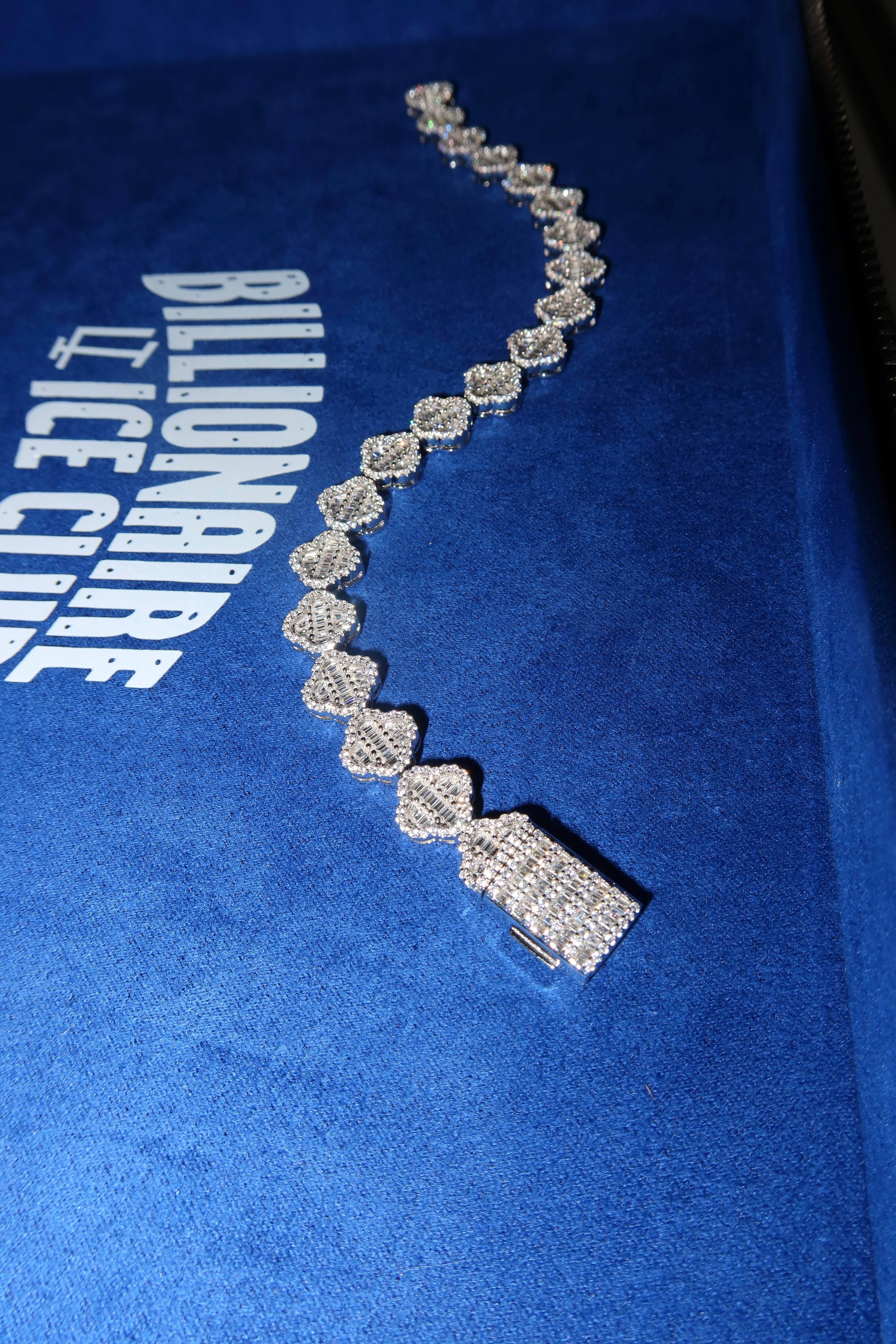 Pulso trébol baguette