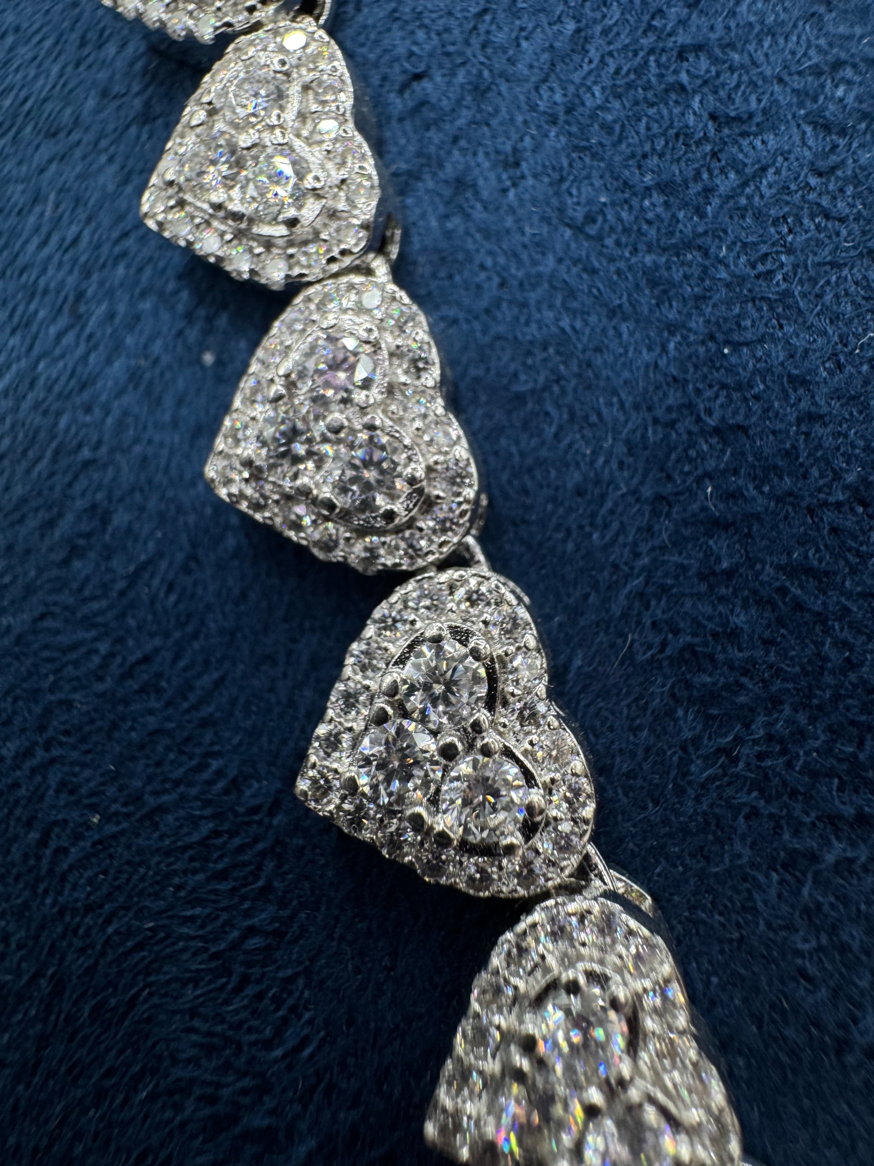 Cadena corazones moissanita