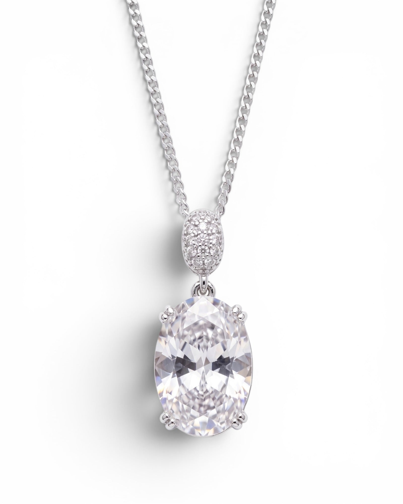 Dije oval zirconia