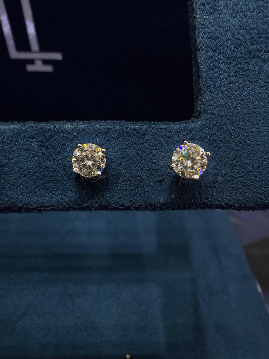 Aretes Moissanita
