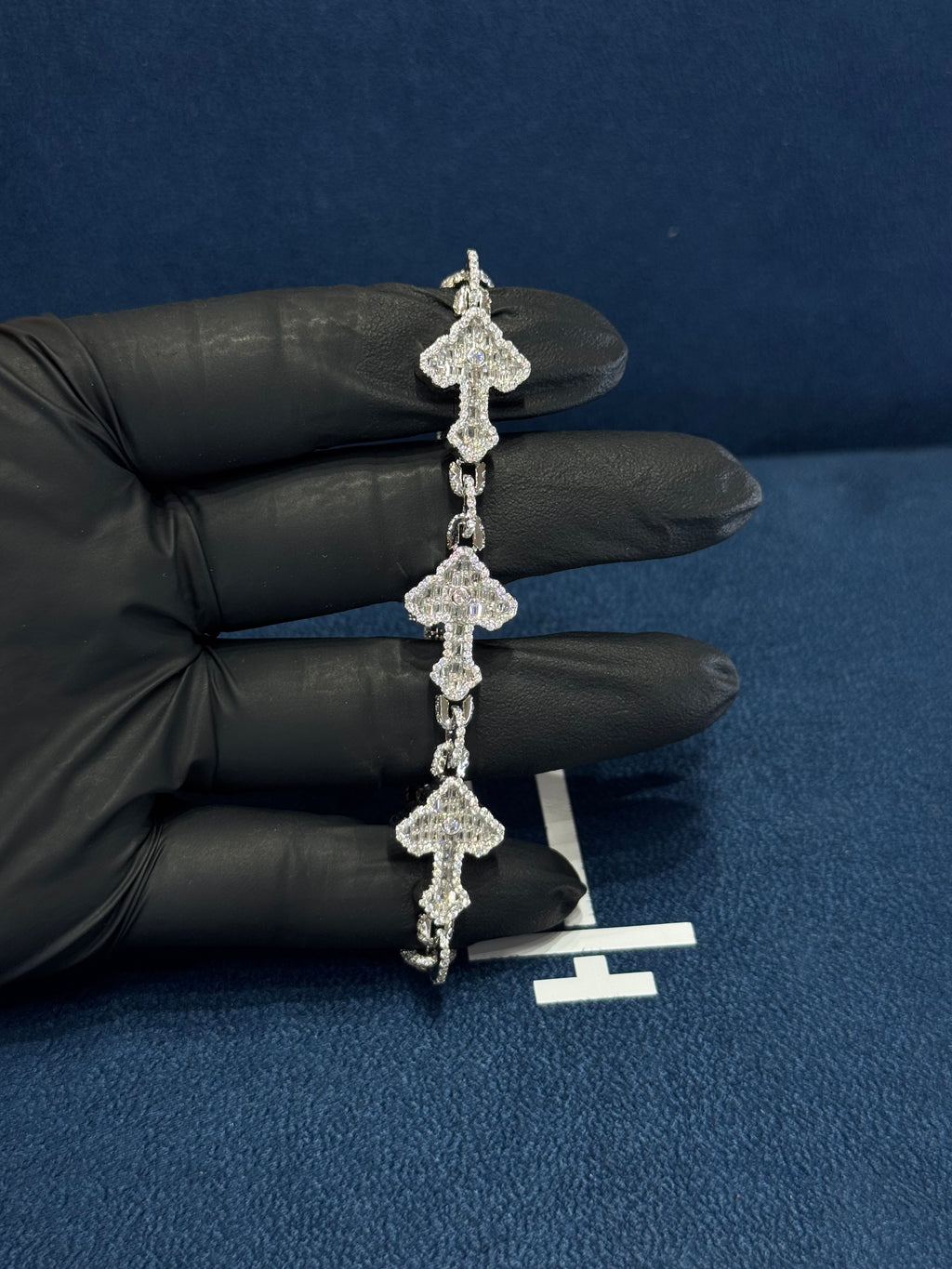 Esclava Militar Cruz