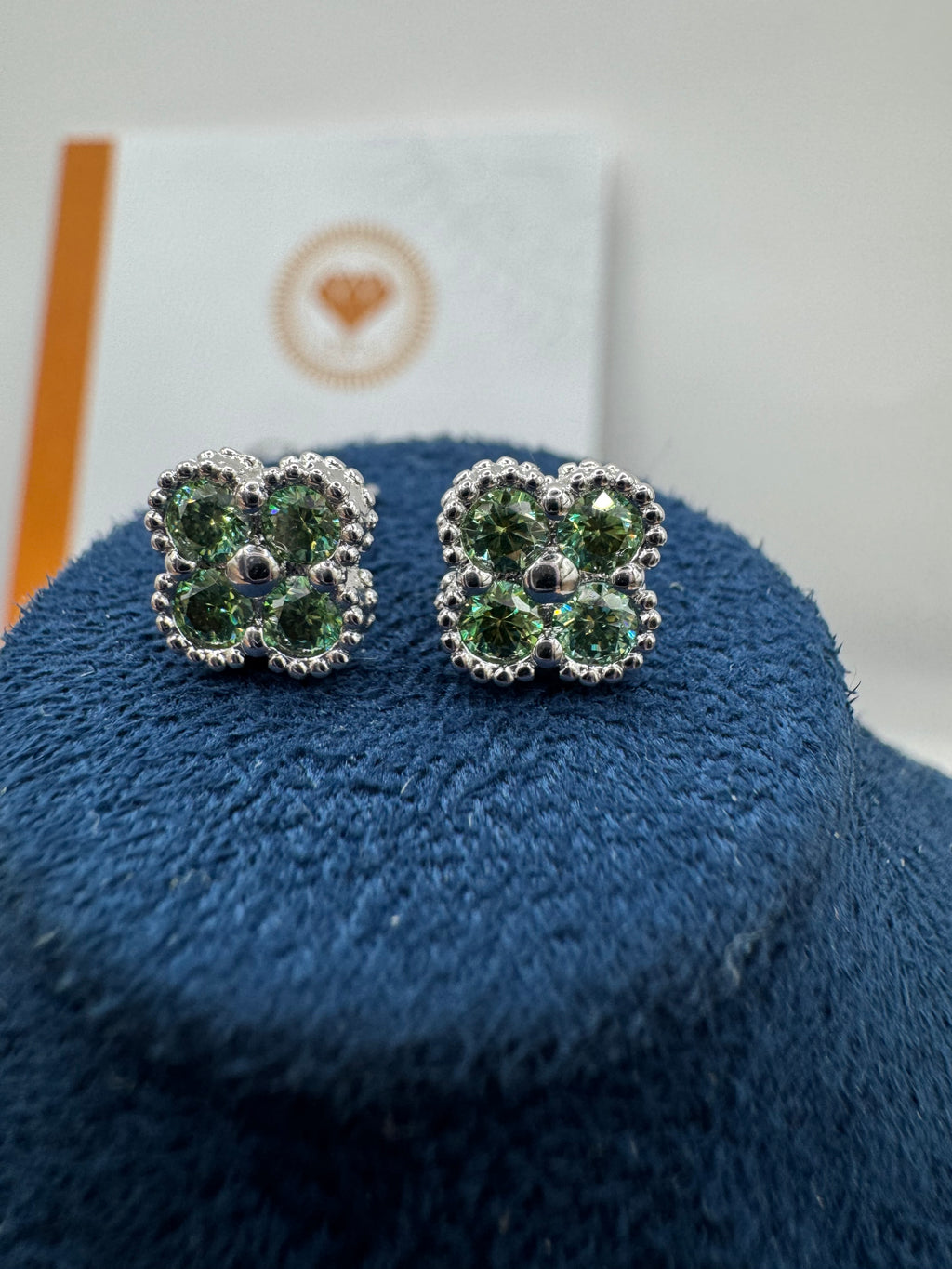 Conjunto trébol moissanita verde