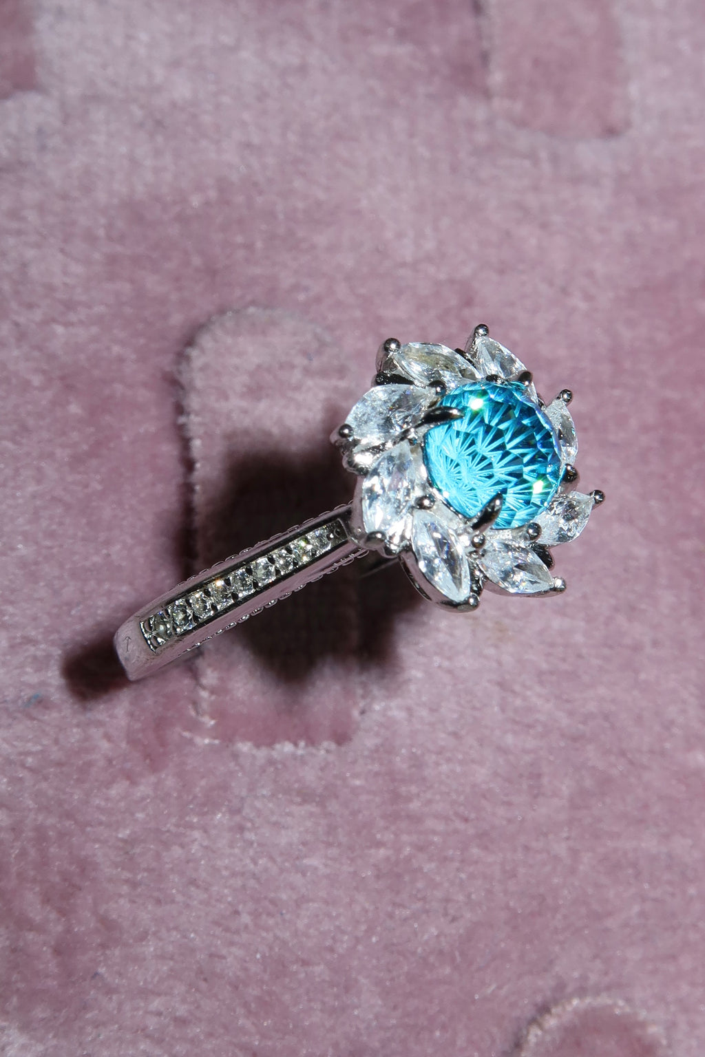 Anillo snowball azul girasol