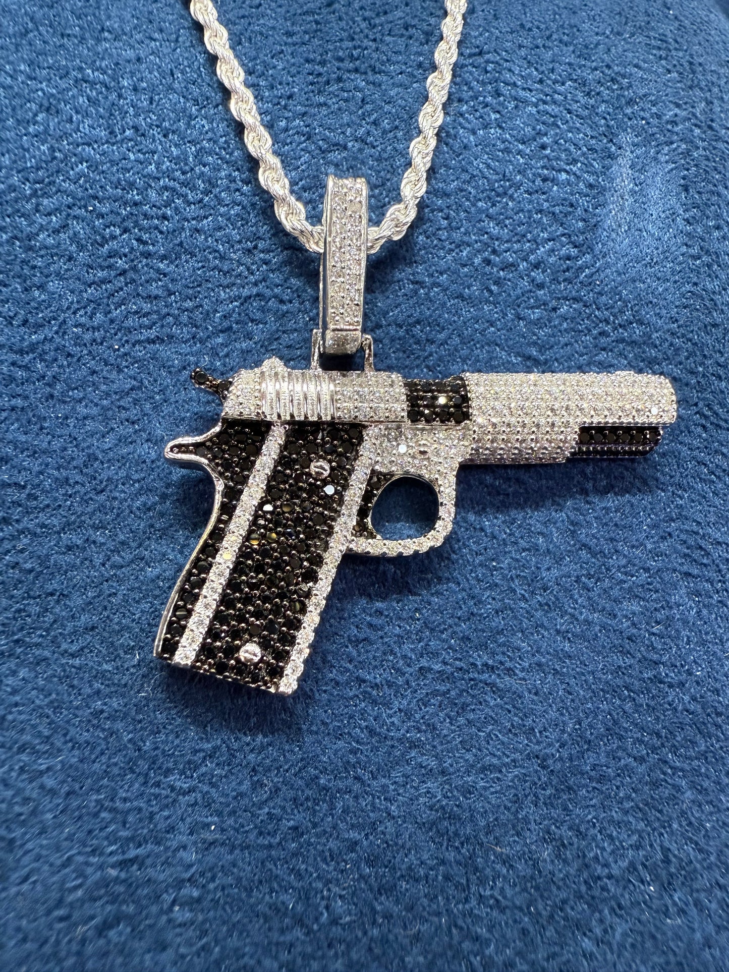 Dije pistola
