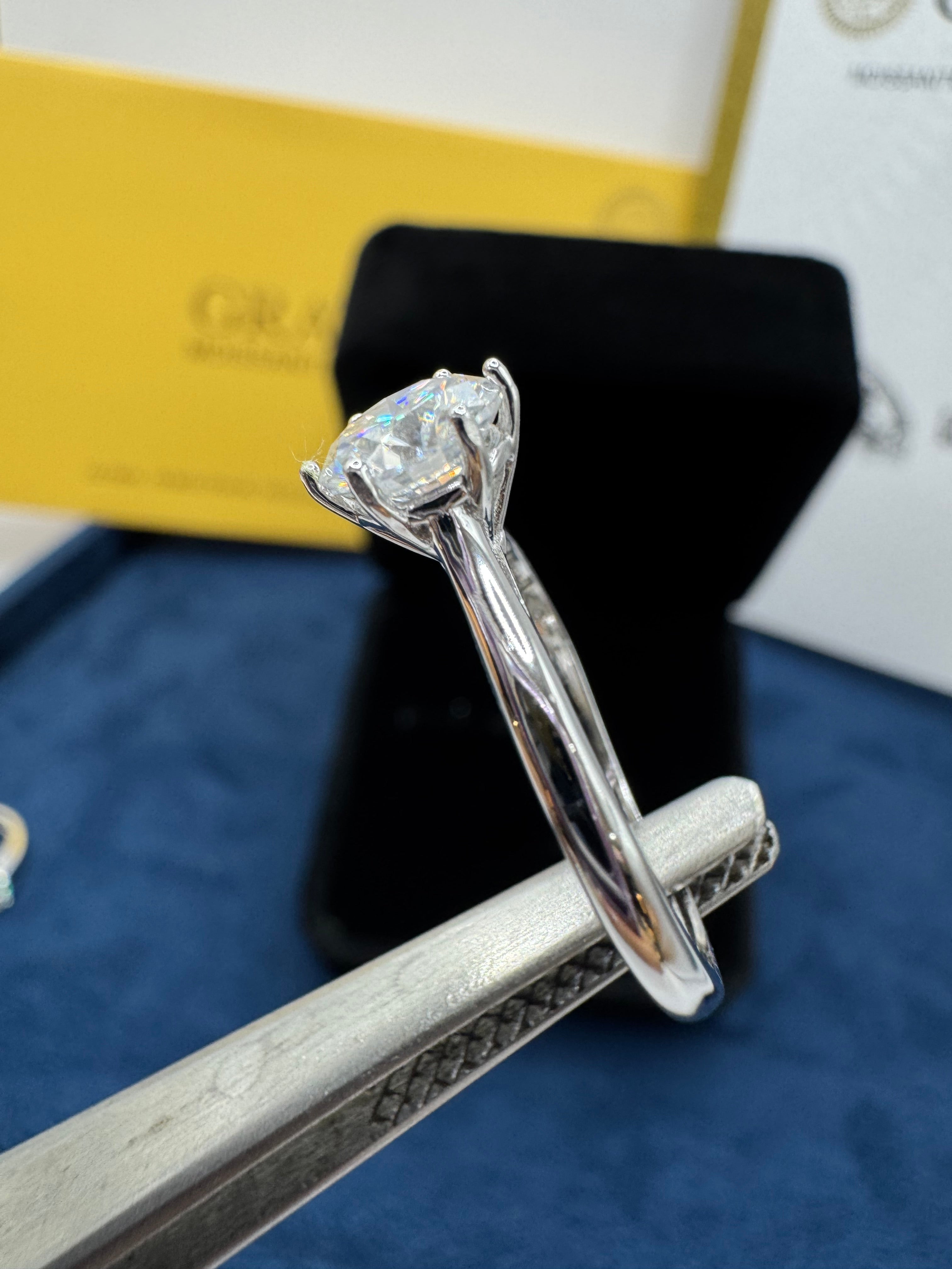 Adjustable promise rings for men and women