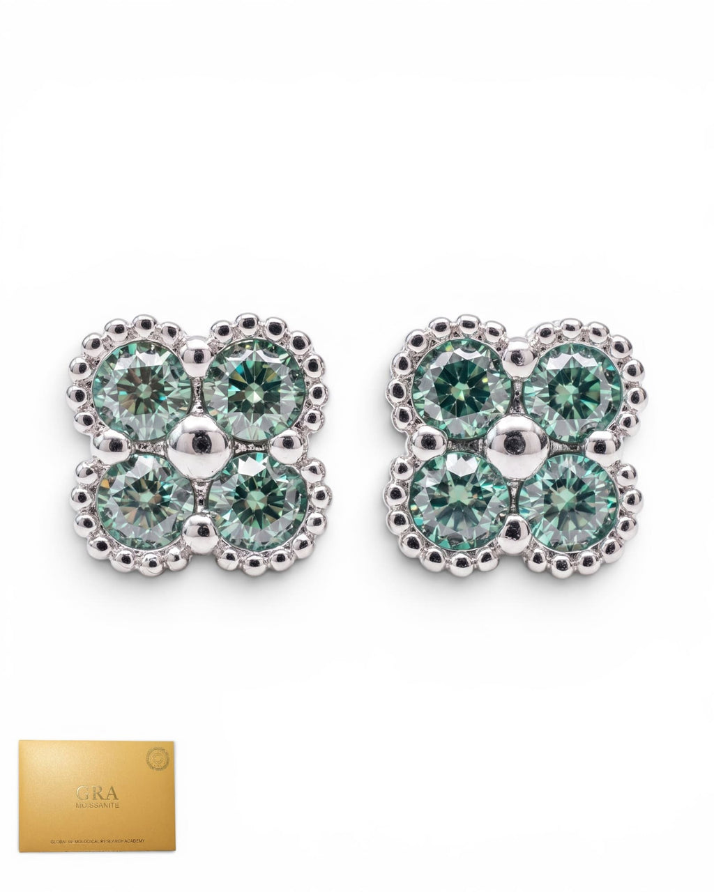 Aretes trébol moissanita