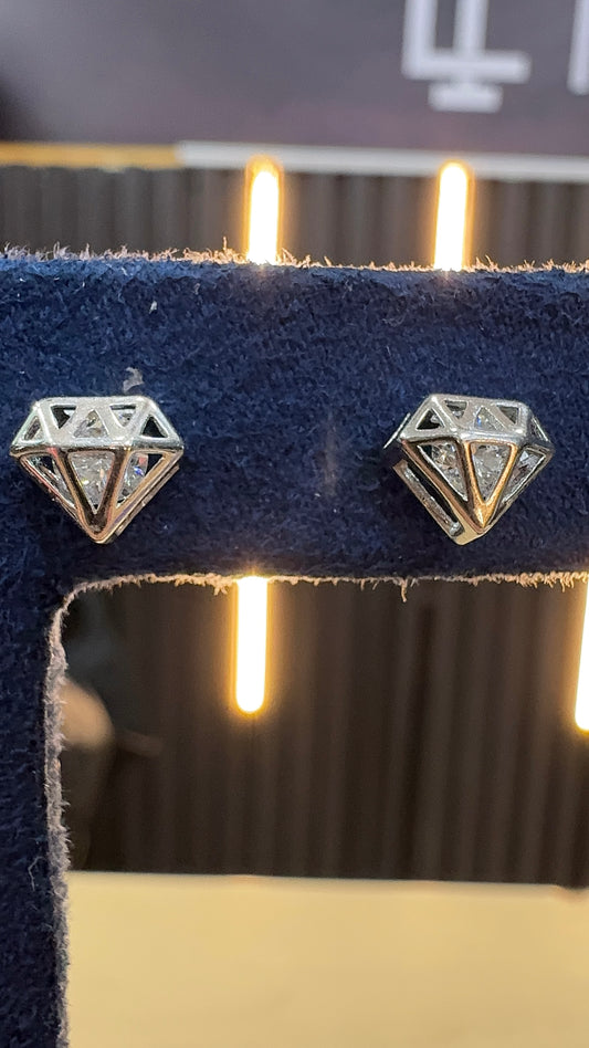 Aretes