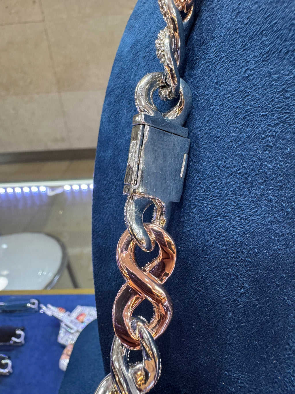 Cadena infinity Bitono rosa