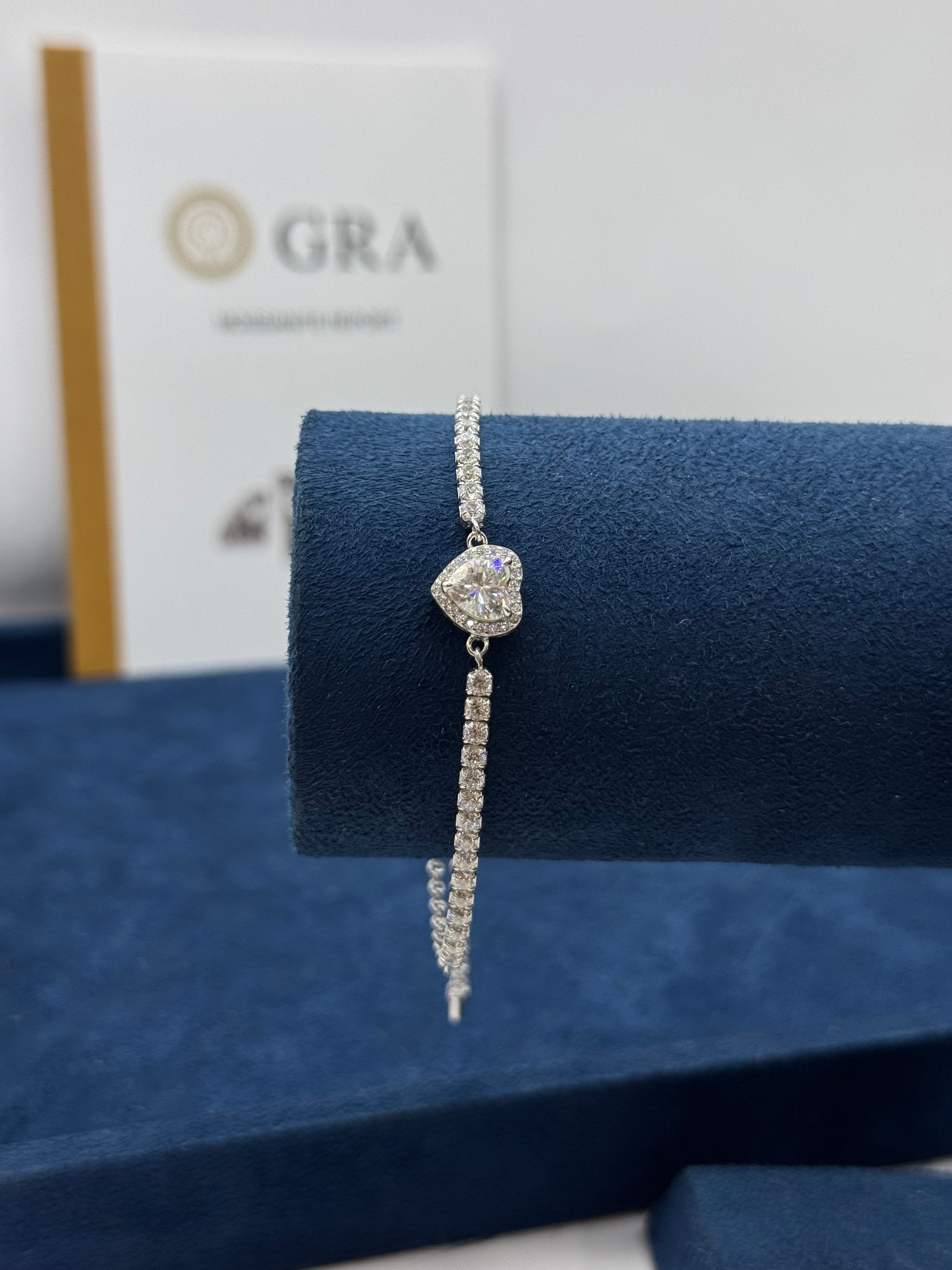 Adjustable Moissanite Heart Rate