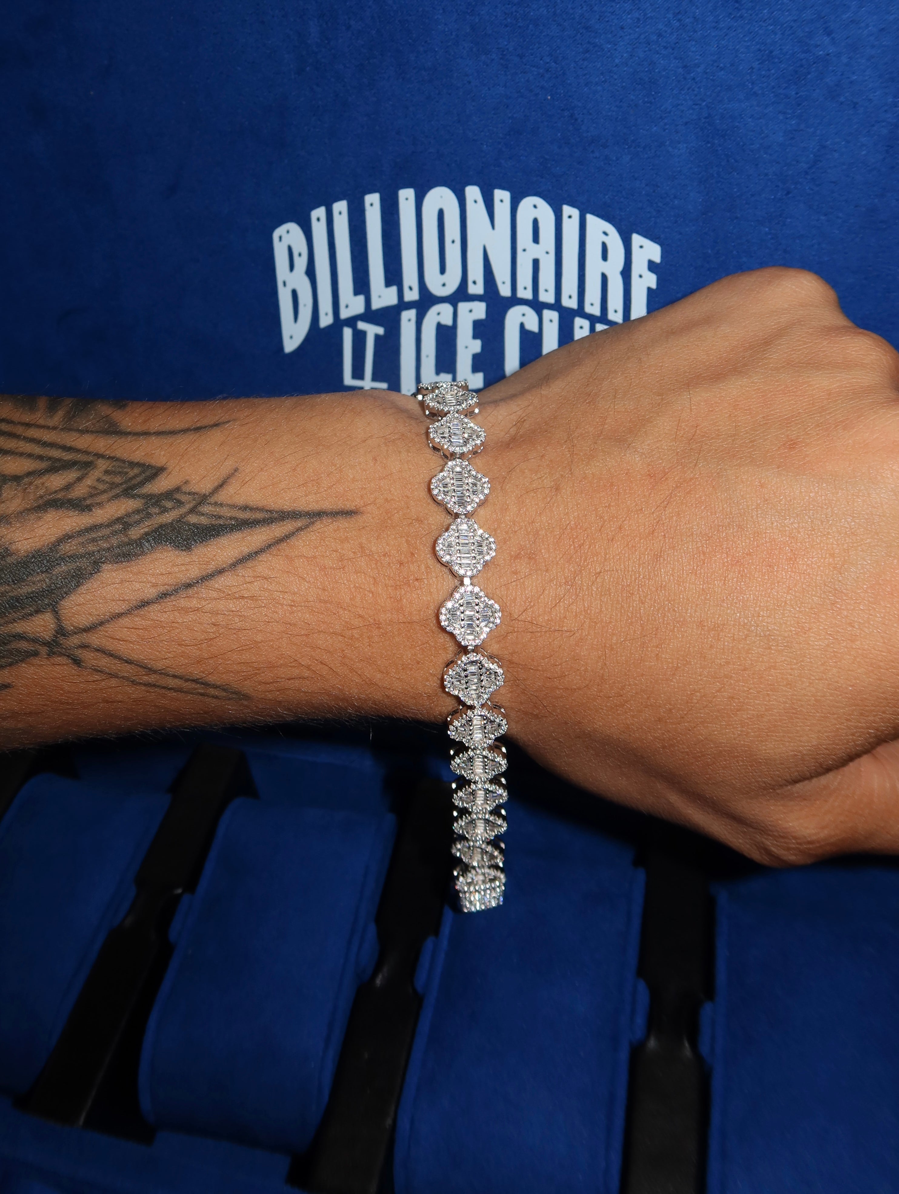 Pulso trébol baguette