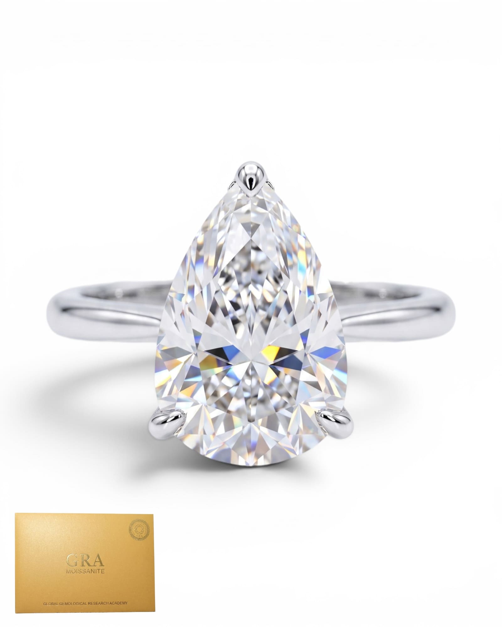 Anillo pera moissanita