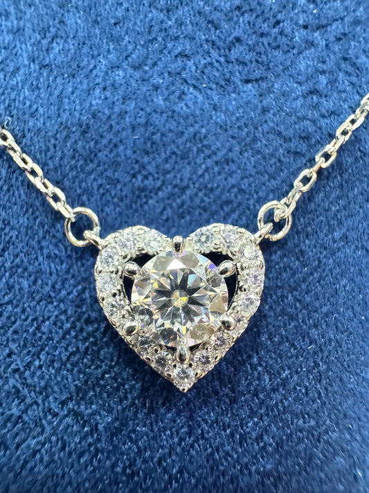 Collar corazón moissanita