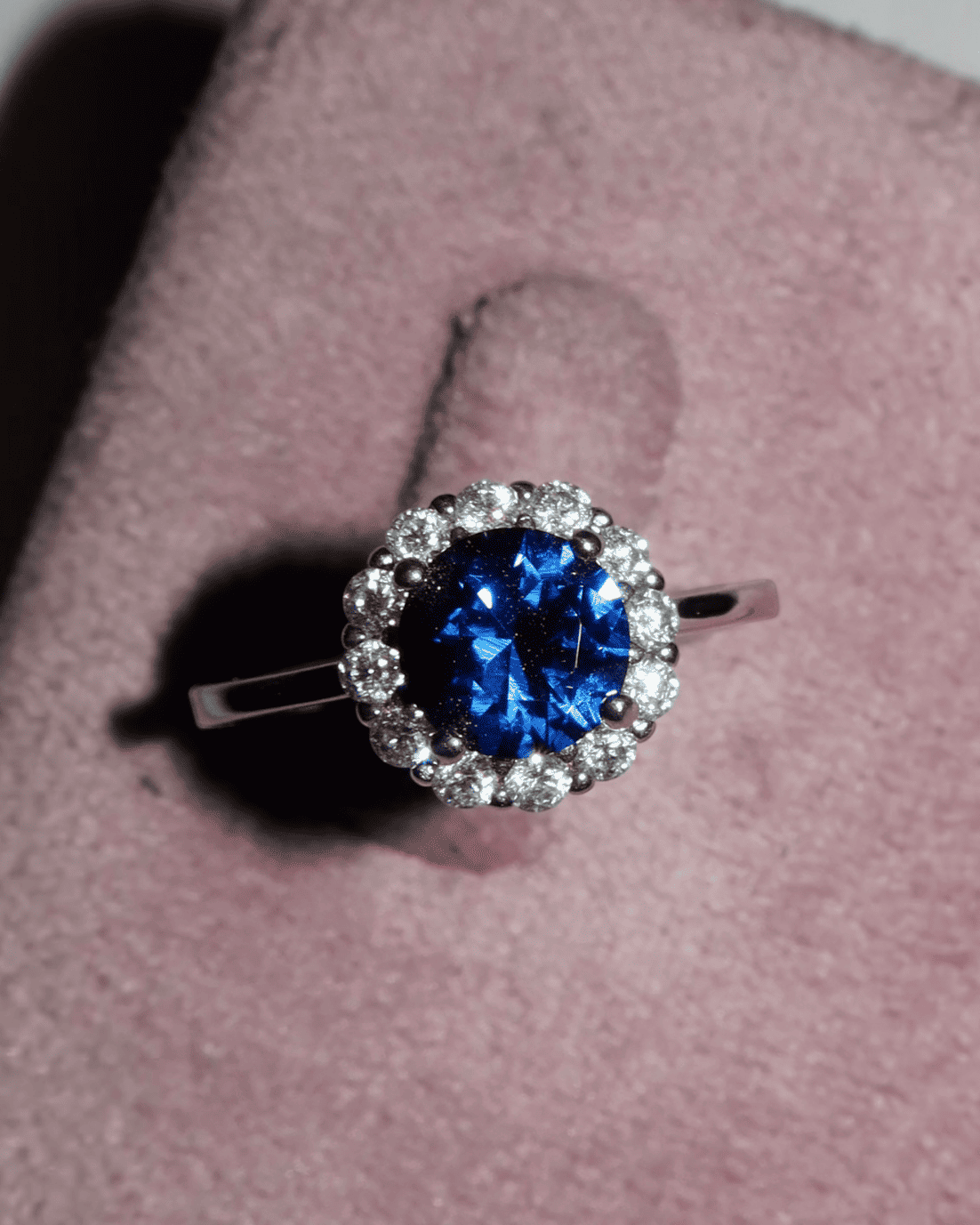 Anillo flor azul