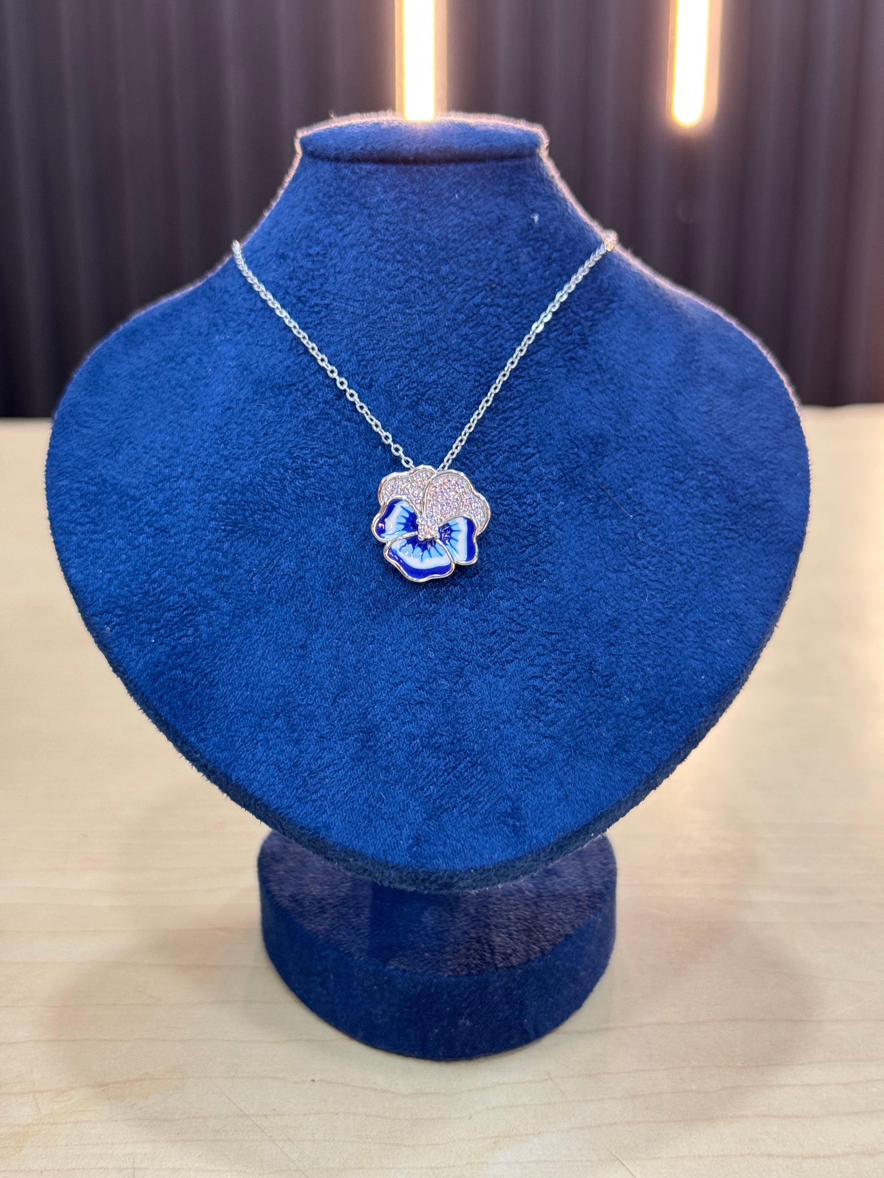 Collar dije flor azul