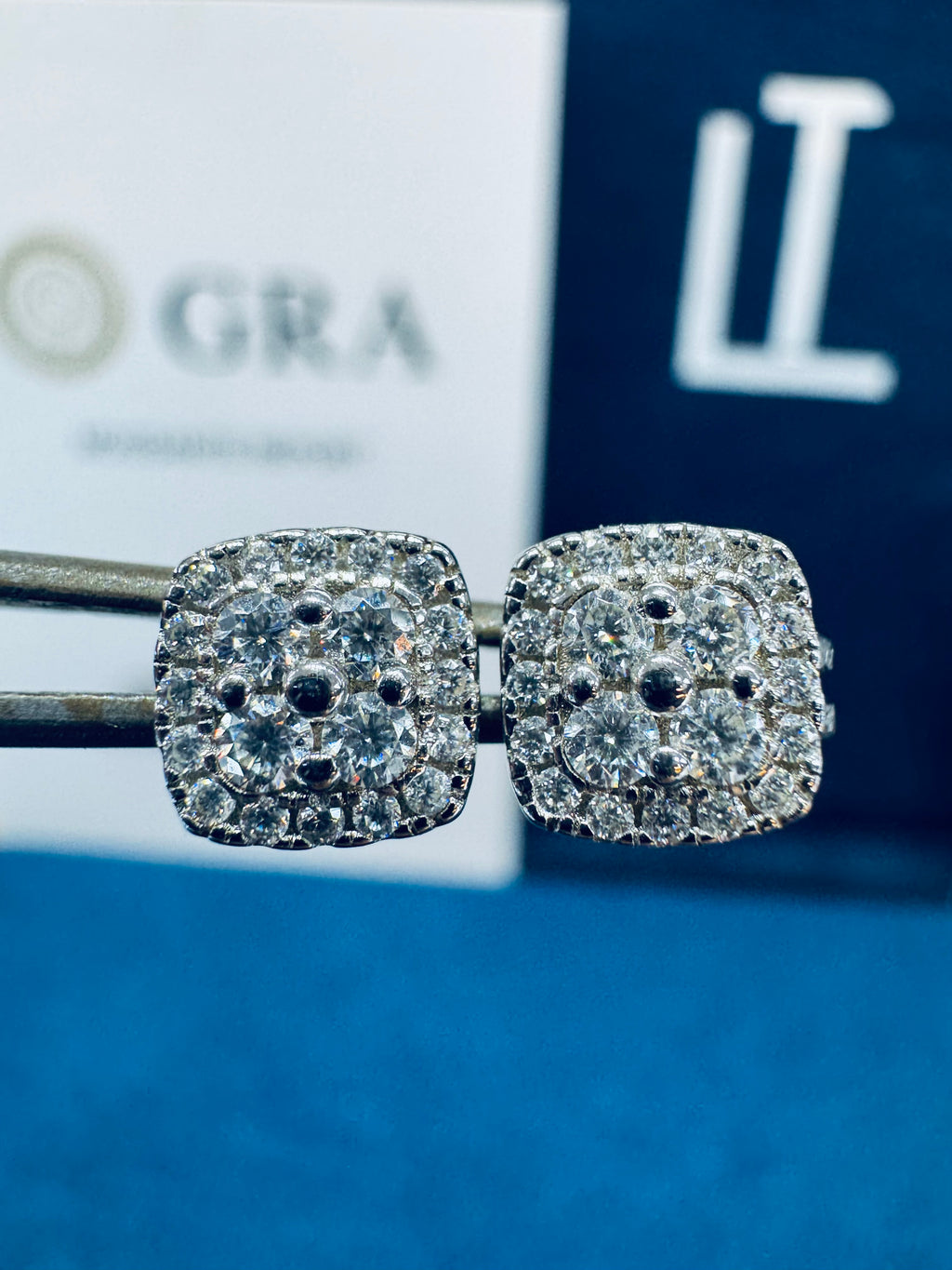 Aretes cuadro moissanita