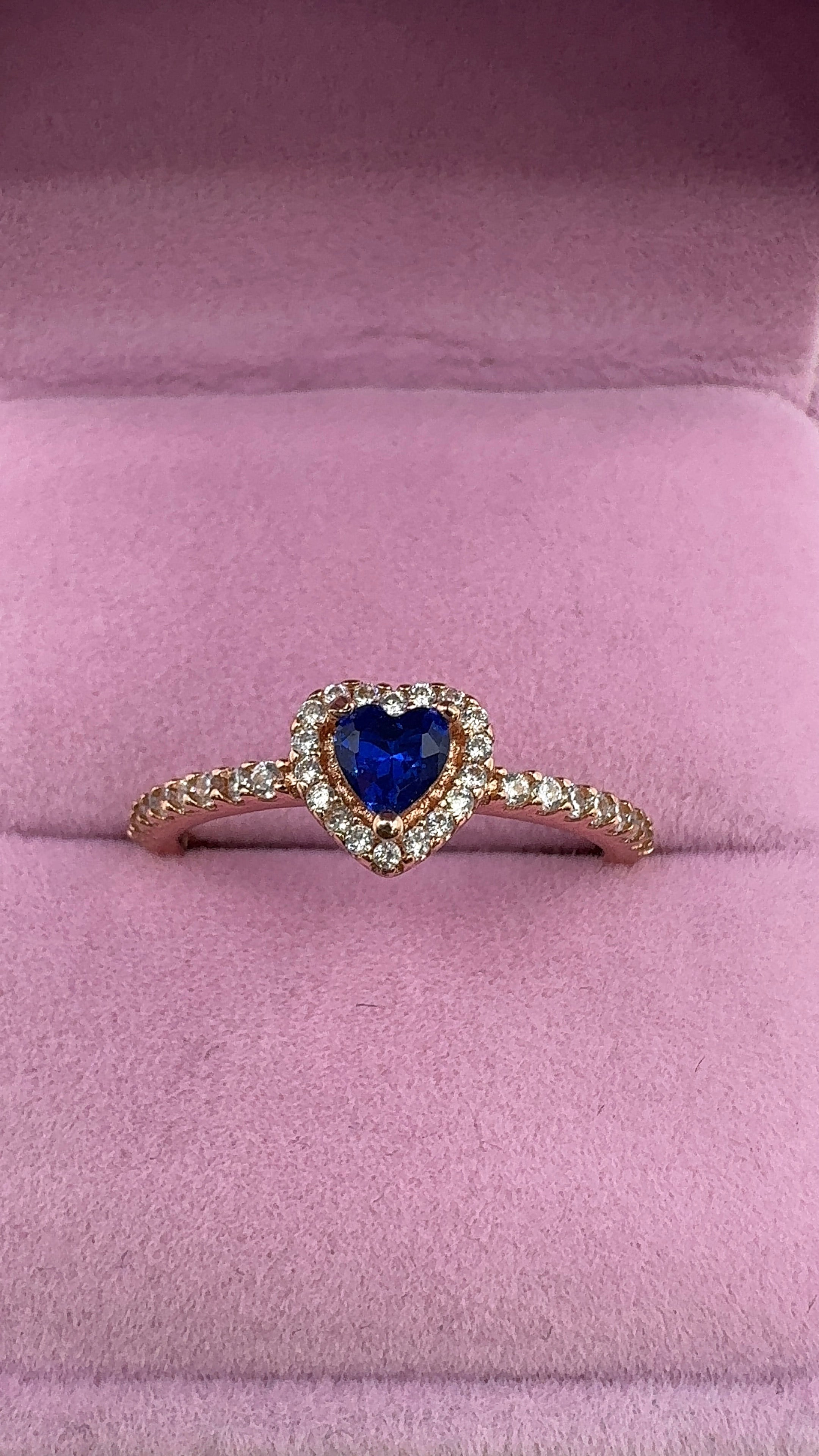 Pink ring with blue heart