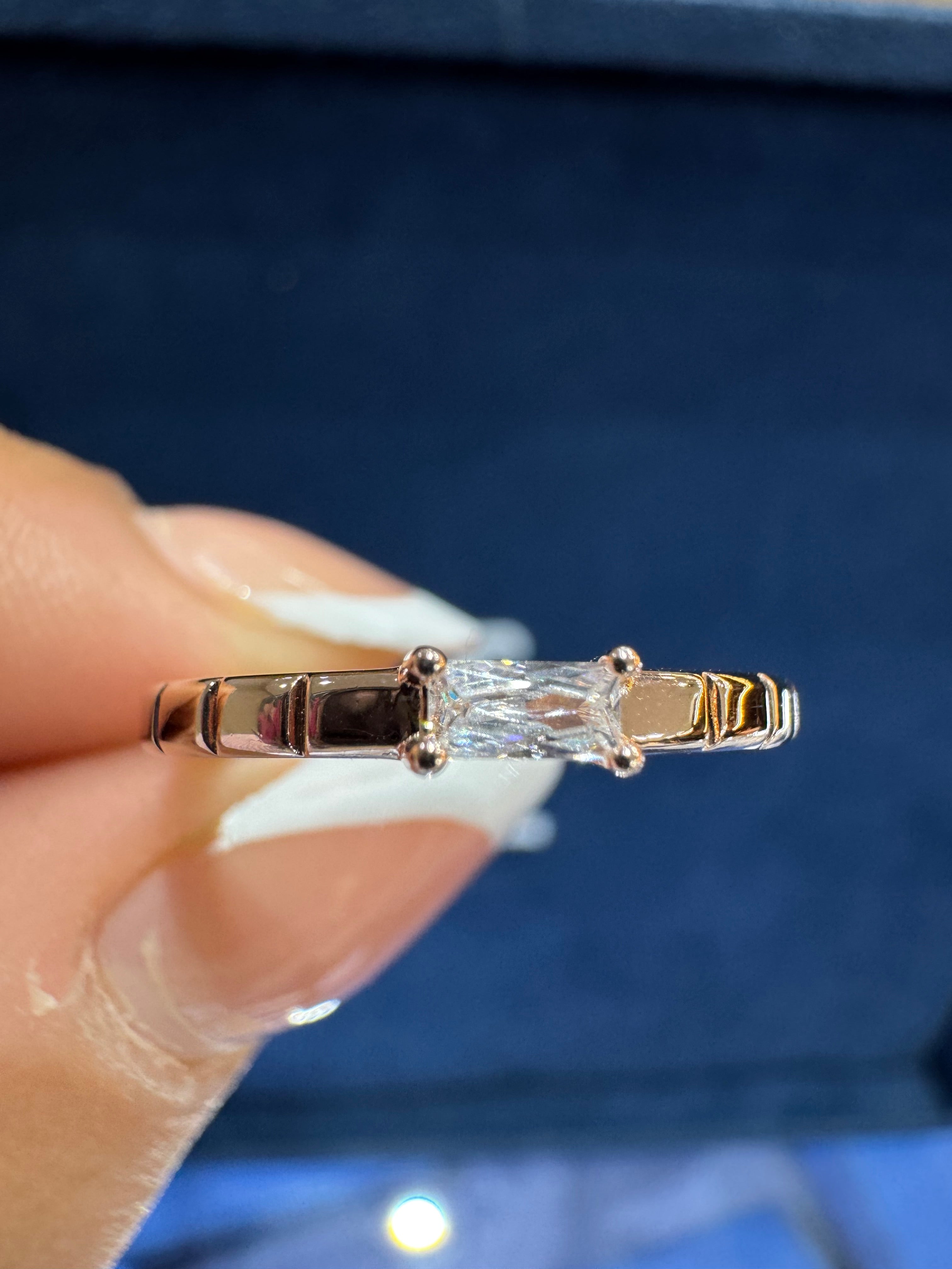 Anillo baguette rosegold