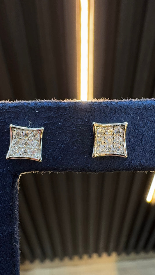 Aretes cuadrados