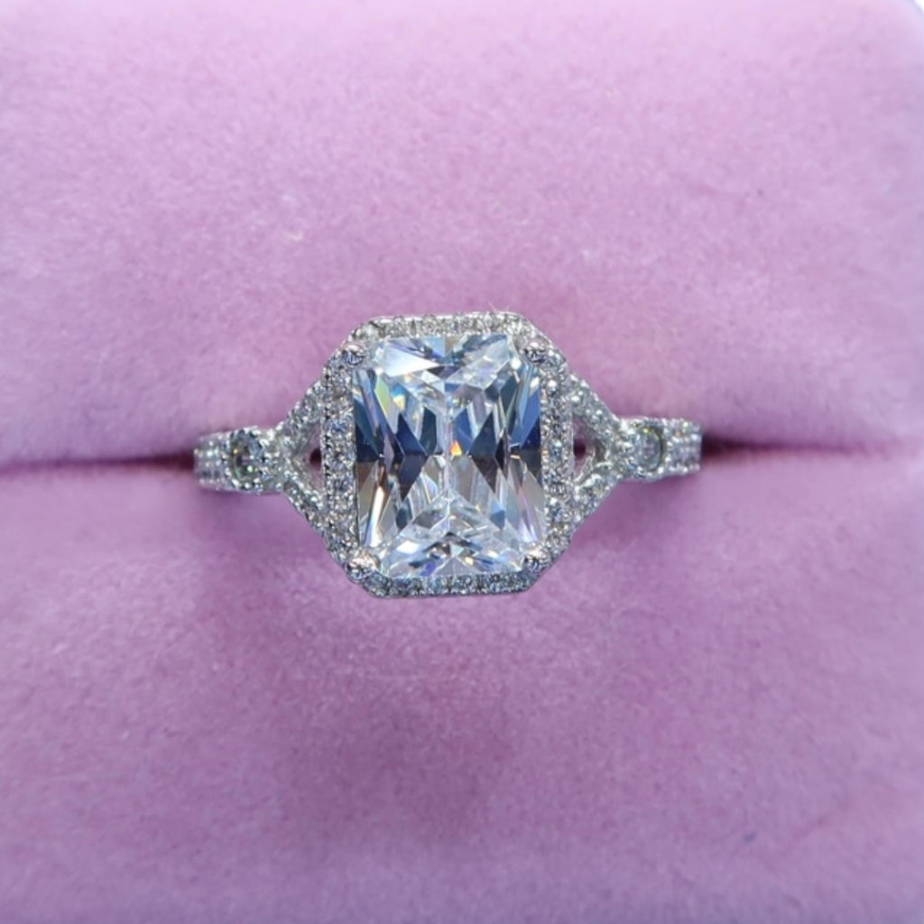 Anillo corte esmeralda