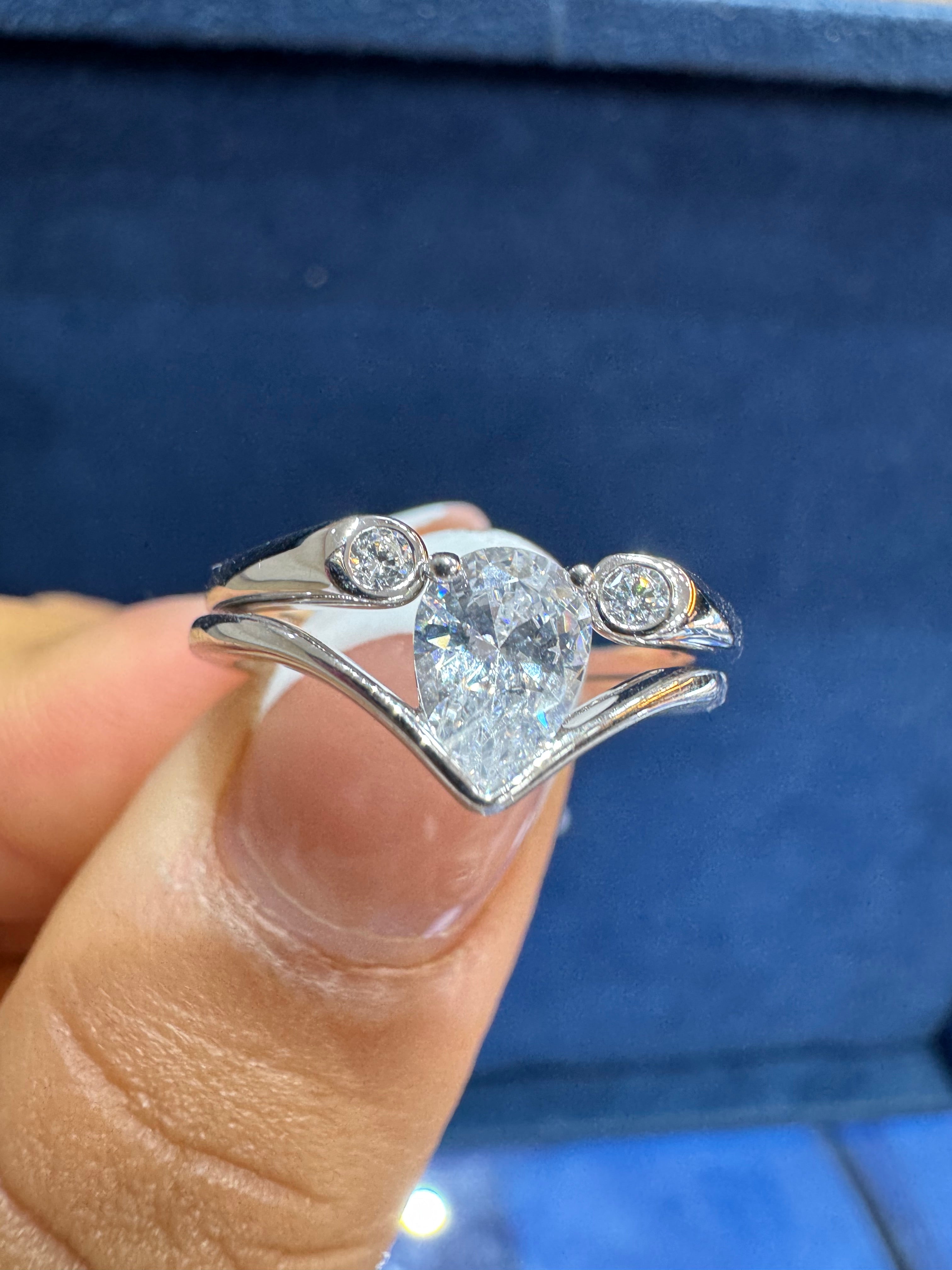 Anillo pera montable