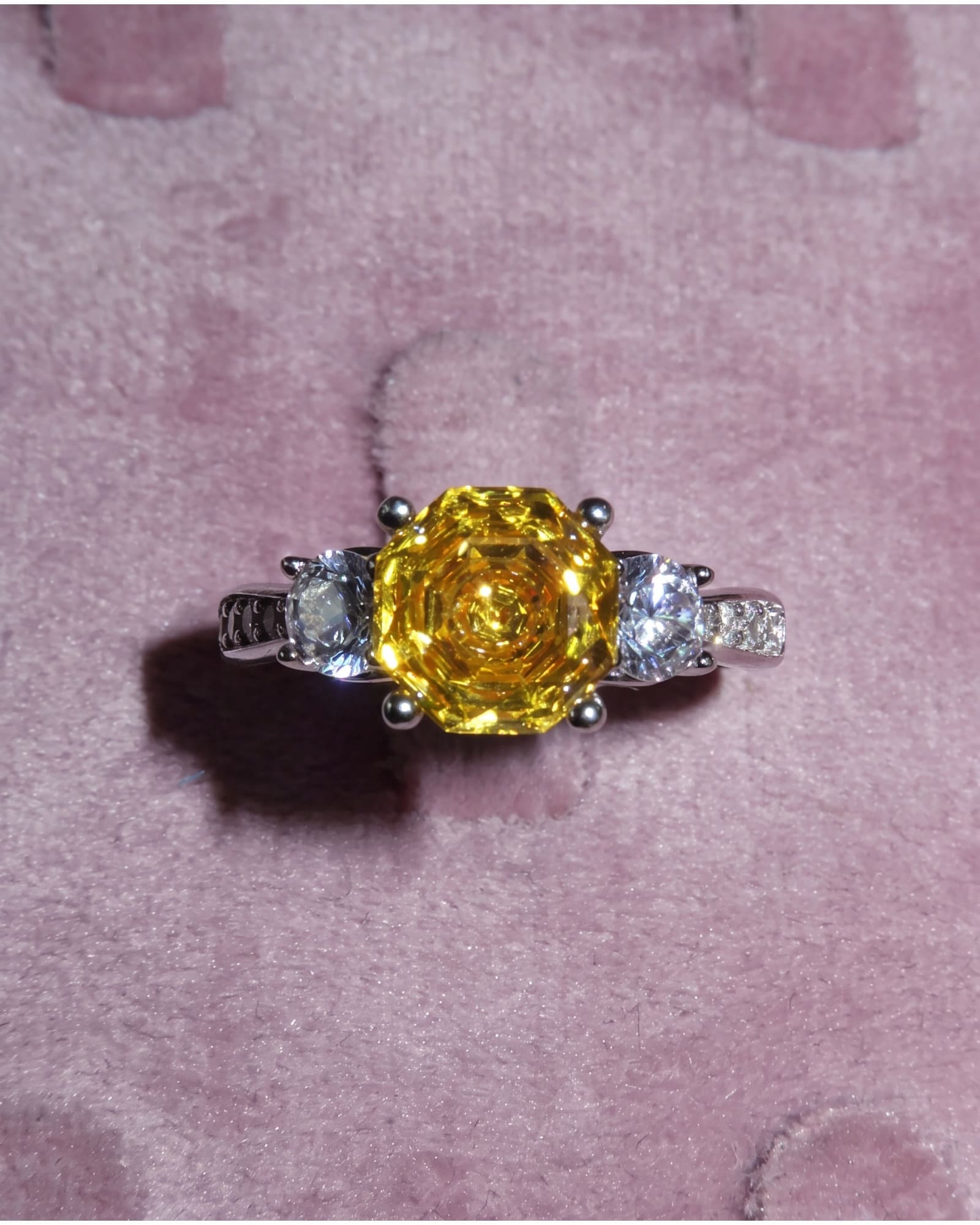Anillo Flower amarillo