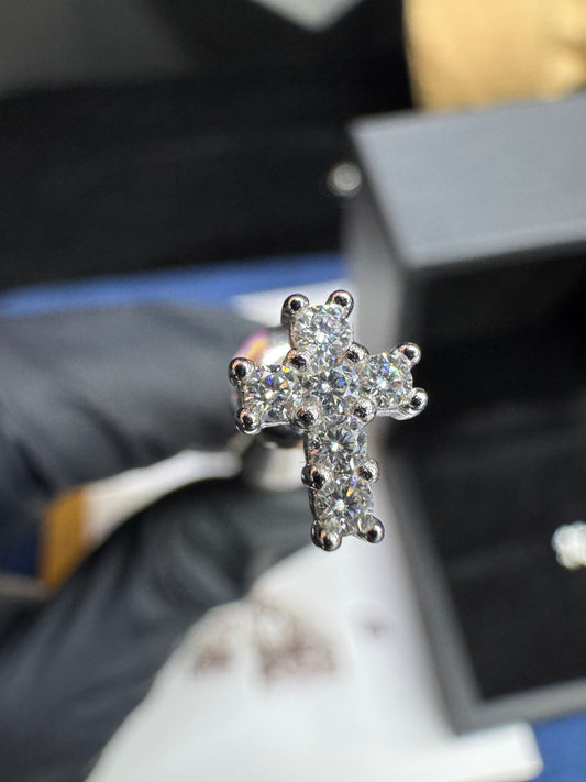 Aretes cruz moissanita