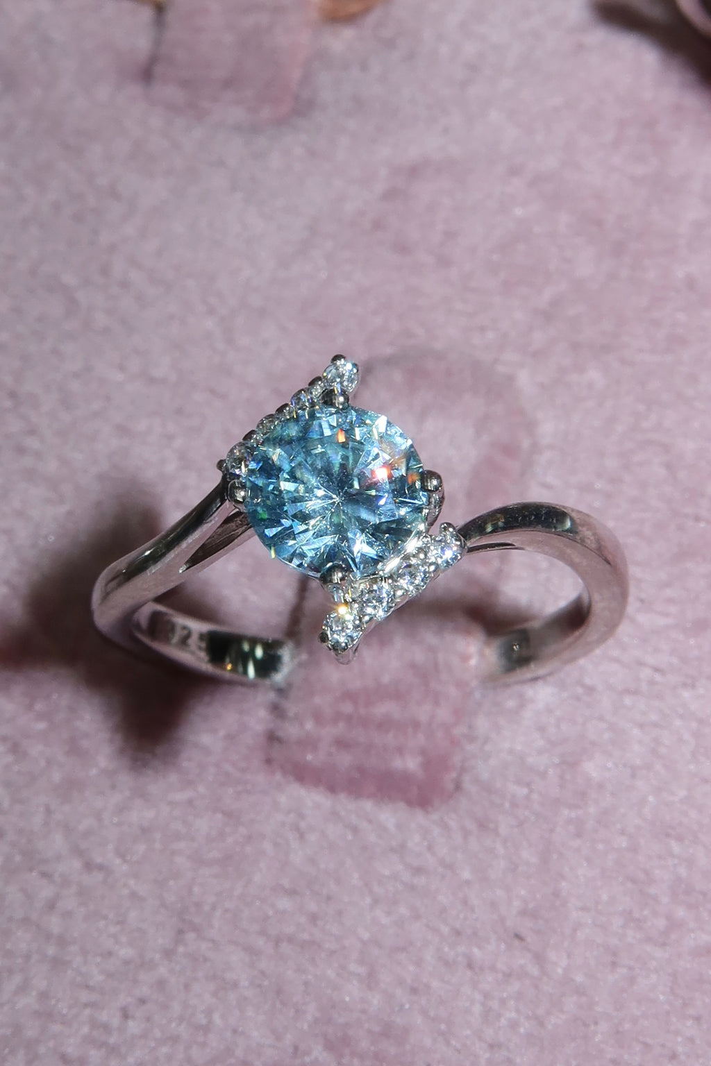 Anillo freeform azul celeste