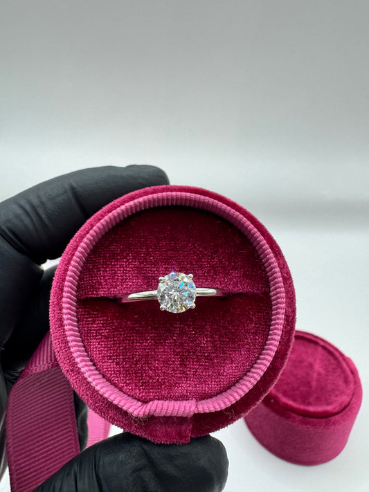 Anillo solitario