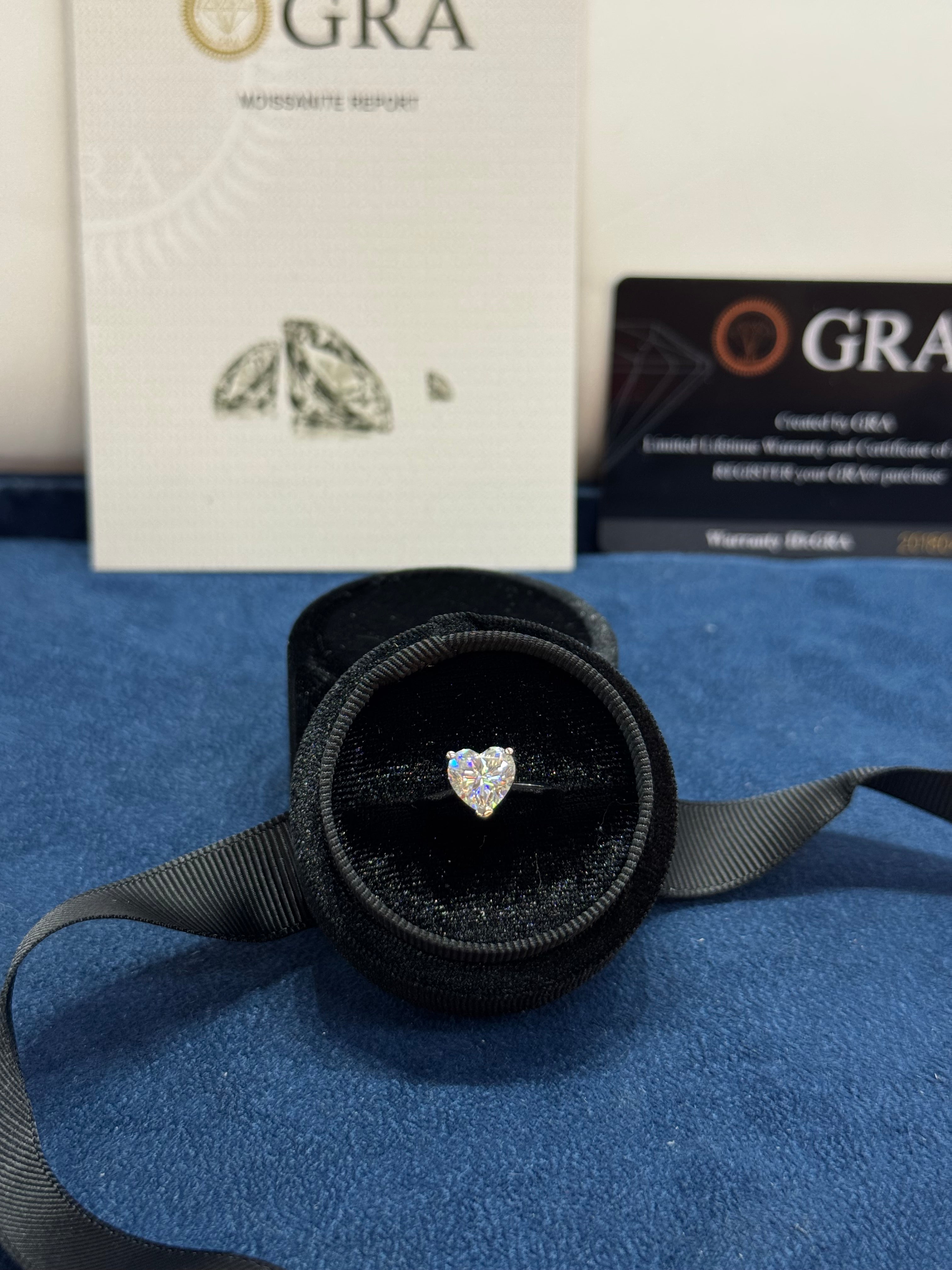 Anillo corazón 2ct moissanita